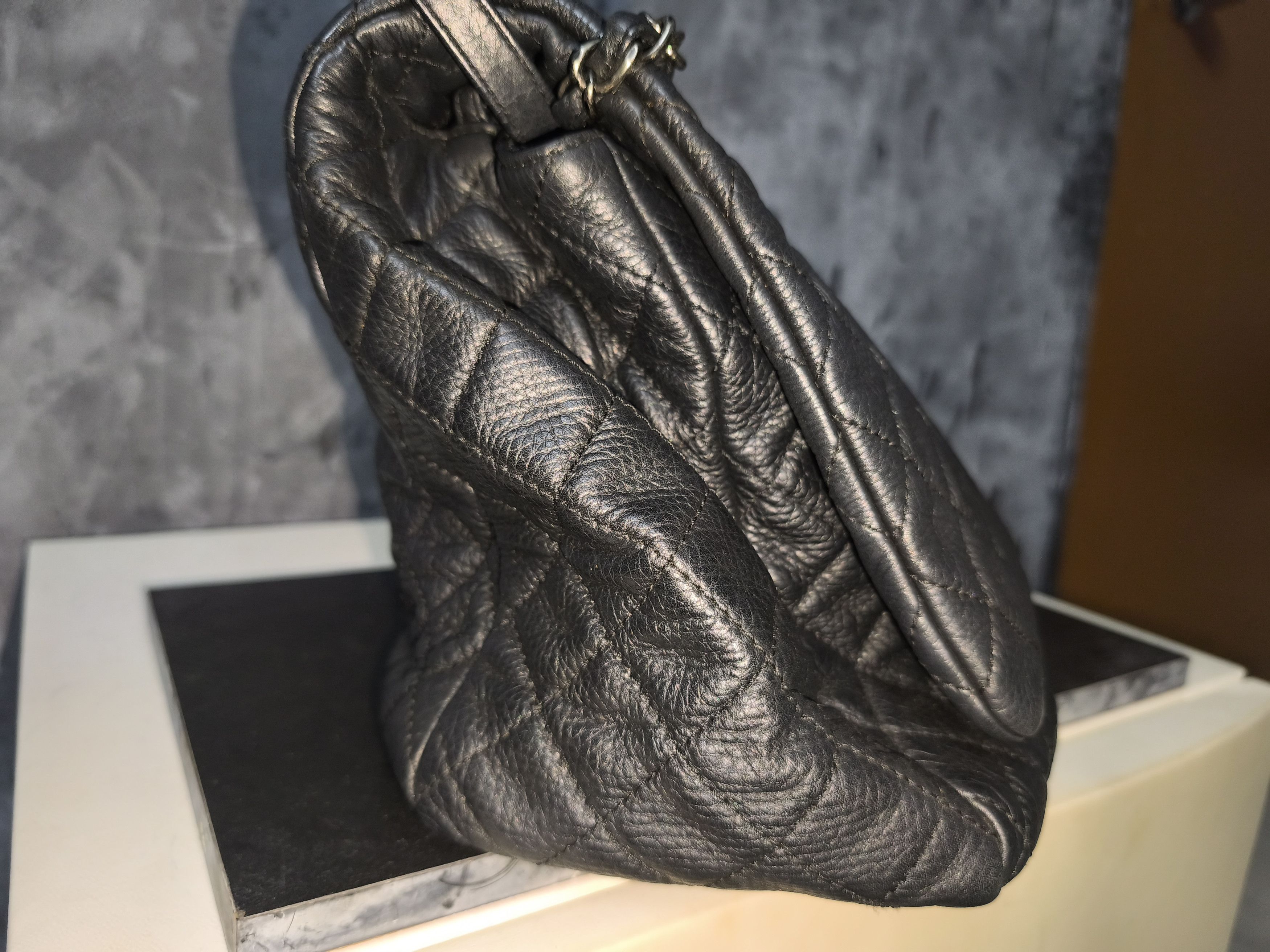 Chanel Chanel XXL airline flap bag (charcoal) Size ONE SIZE - 6 Thumbnail