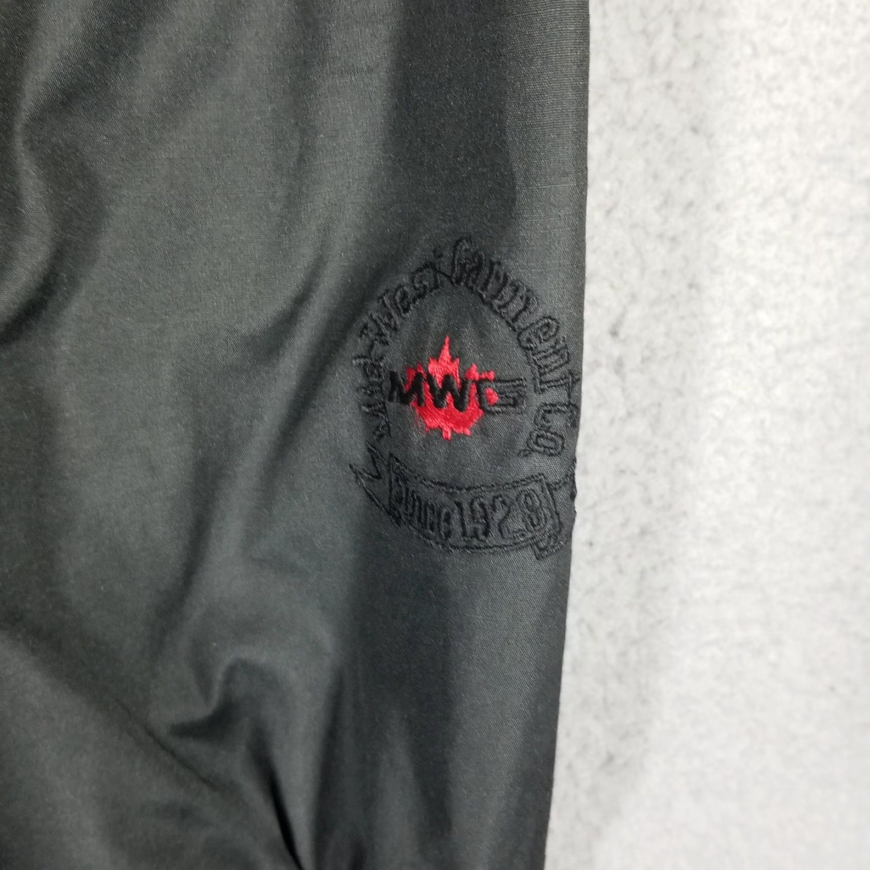 CO Vintage Mid-West Garment Co Jacket Mens XL Black Red Feathers Embroidered 90s Size US L / EU 52-54 / 3 - 5 Thumbnail
