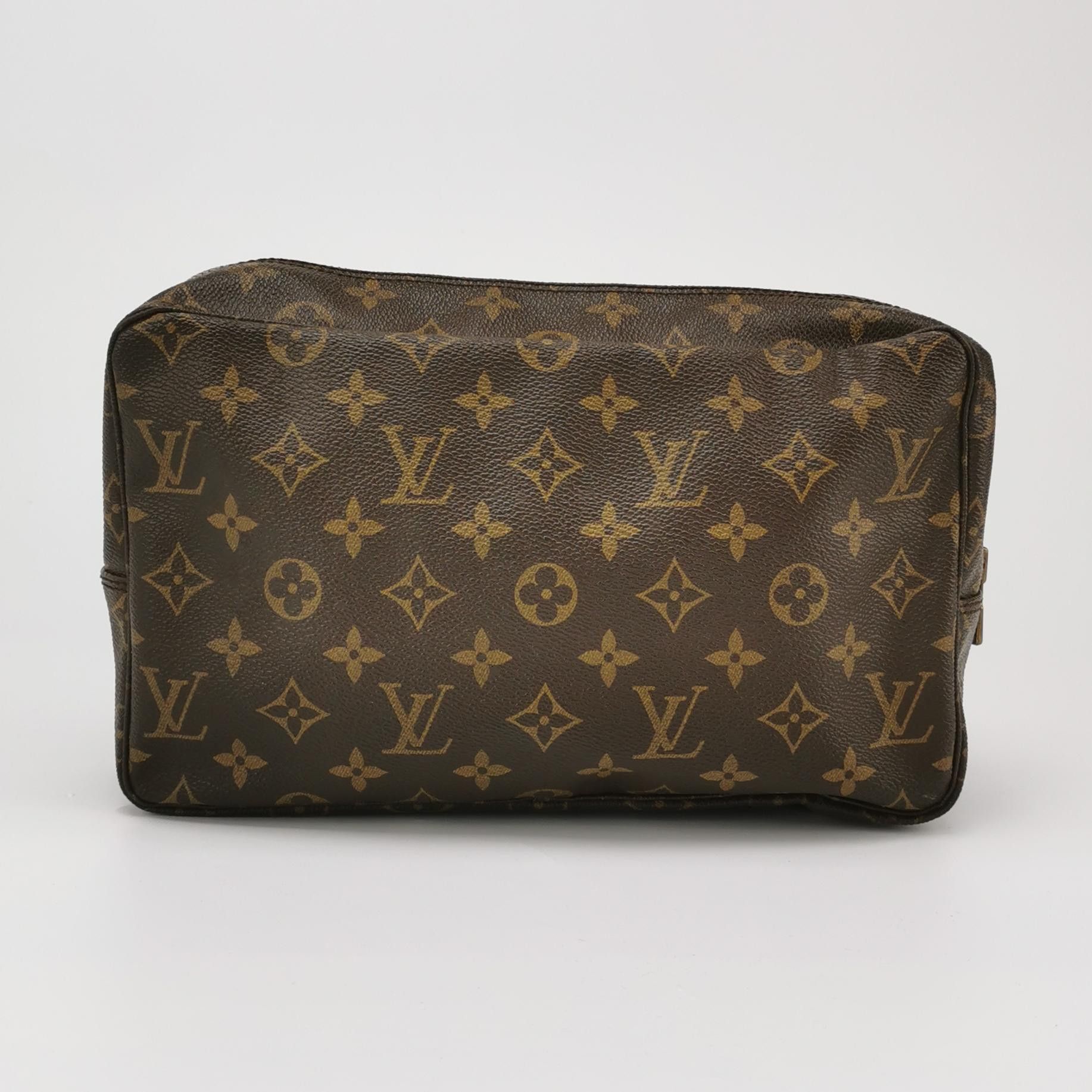 Louis Vuitton Louis Vuitton (LV) TrousseToilette old flower zipper clutch Size ONE SIZE - 2 Thumbnail