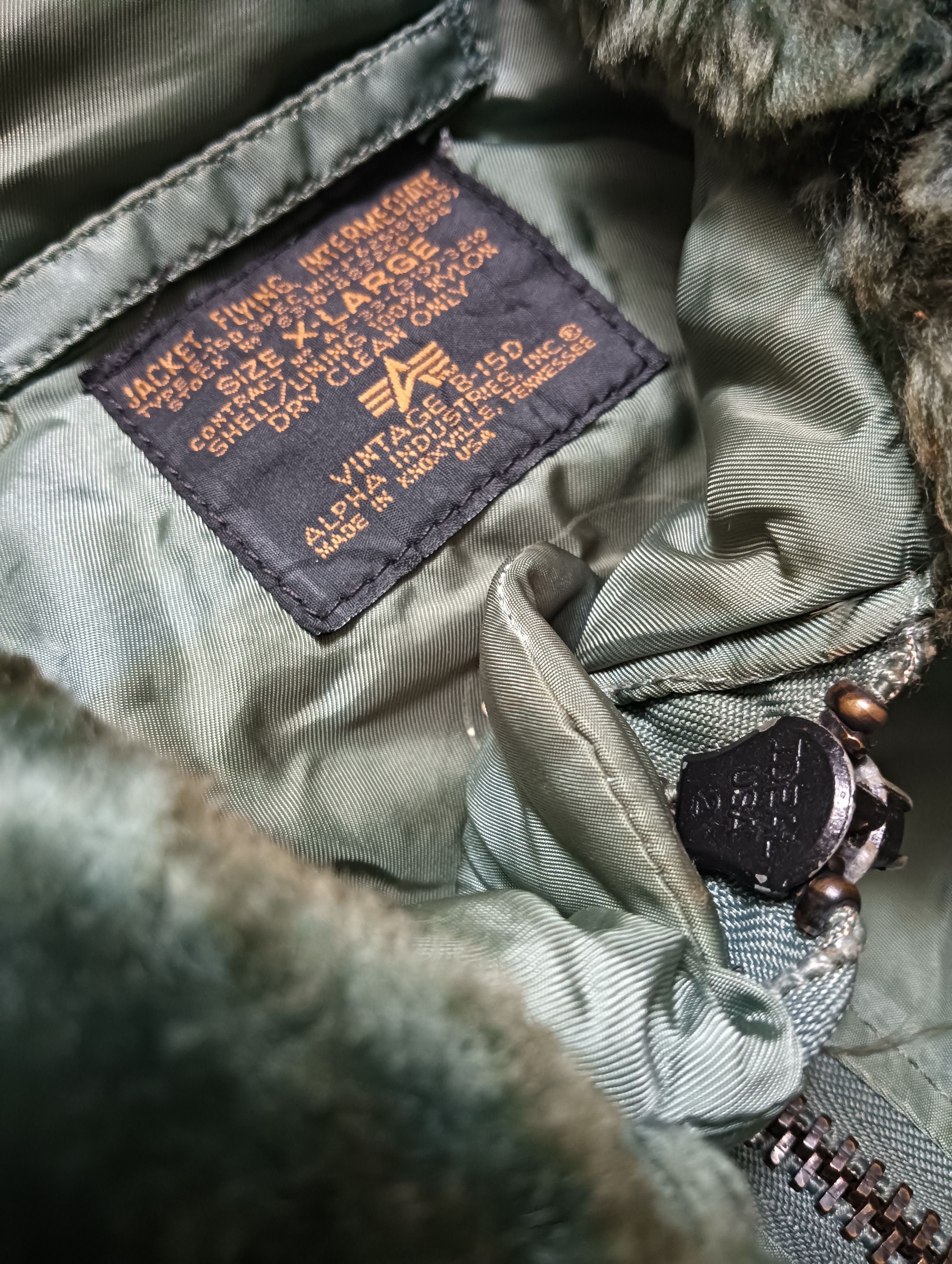 Alpha Industries Military Bomber CW55P, B-15D and Parka Size US XL / EU 56 / 4 - 6 Thumbnail