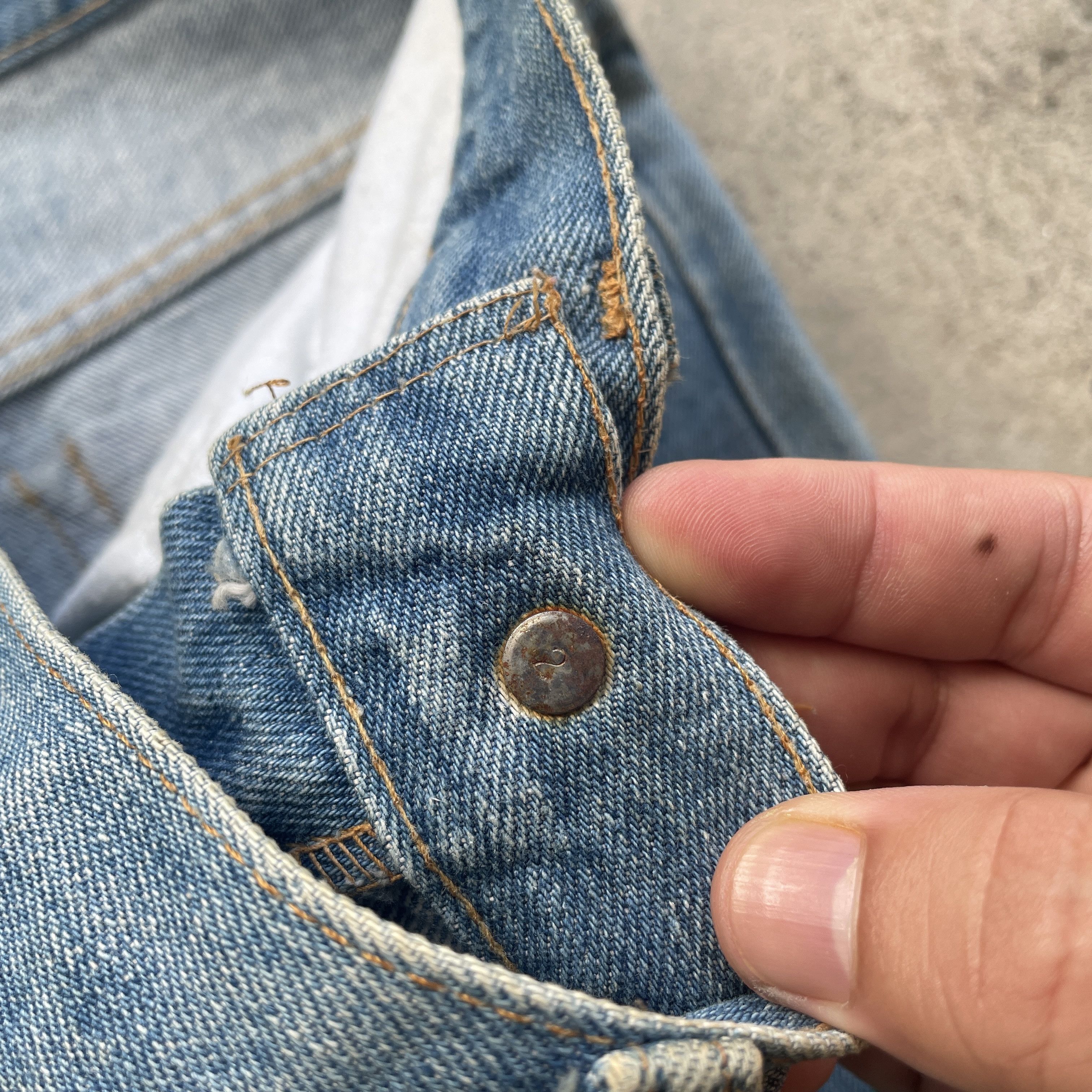 Levi's 80s Vintage Levi’s 517 Faded Bootcut Jeans Flare Denim Pants Size US 31 - 8 Thumbnail