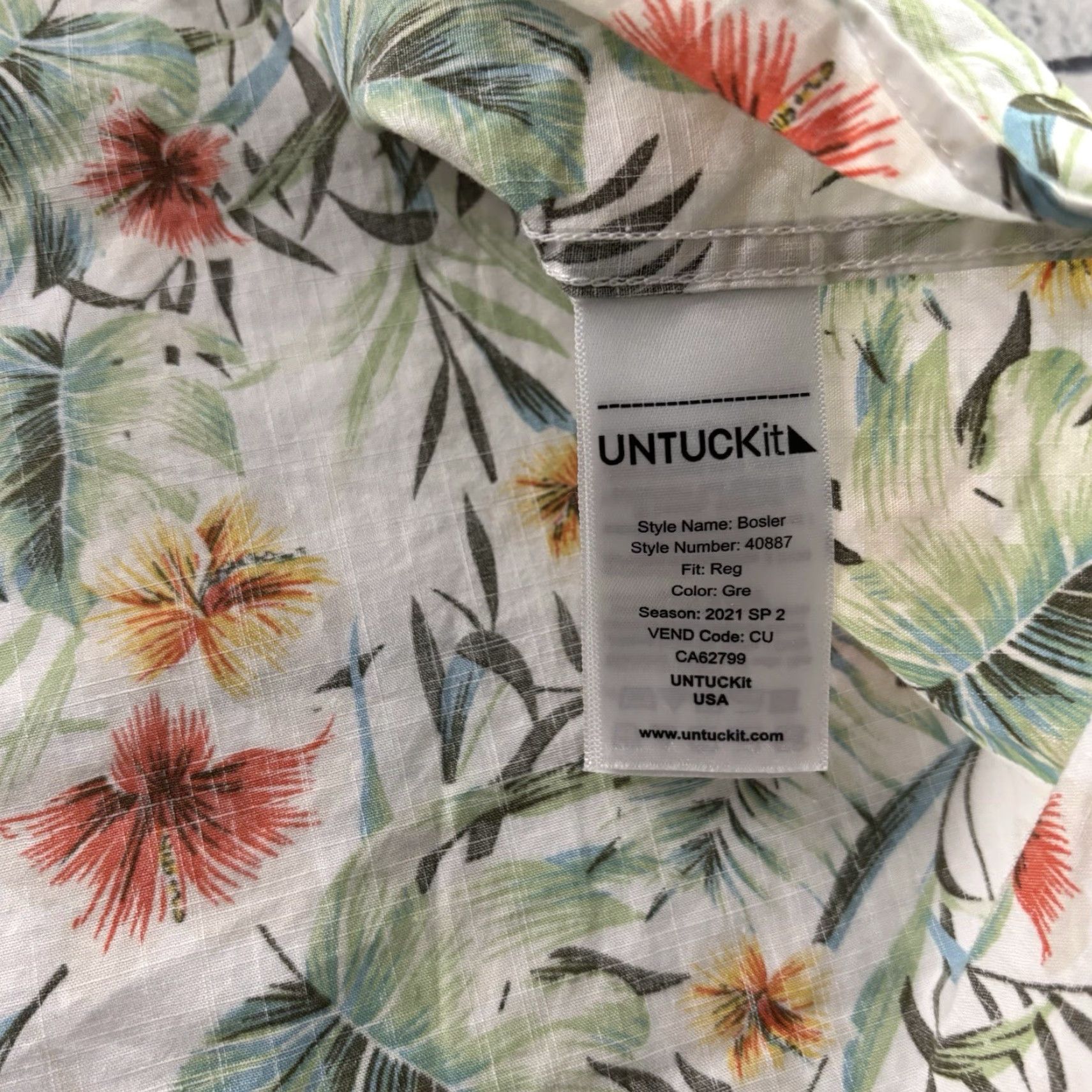 UNTUCKit UNTUCKit Bosler Short Sleeve Hawaiian Cotton Button Front Shirt Men's 3XL Size US XXL / EU 58 / 5 - 5 Thumbnail