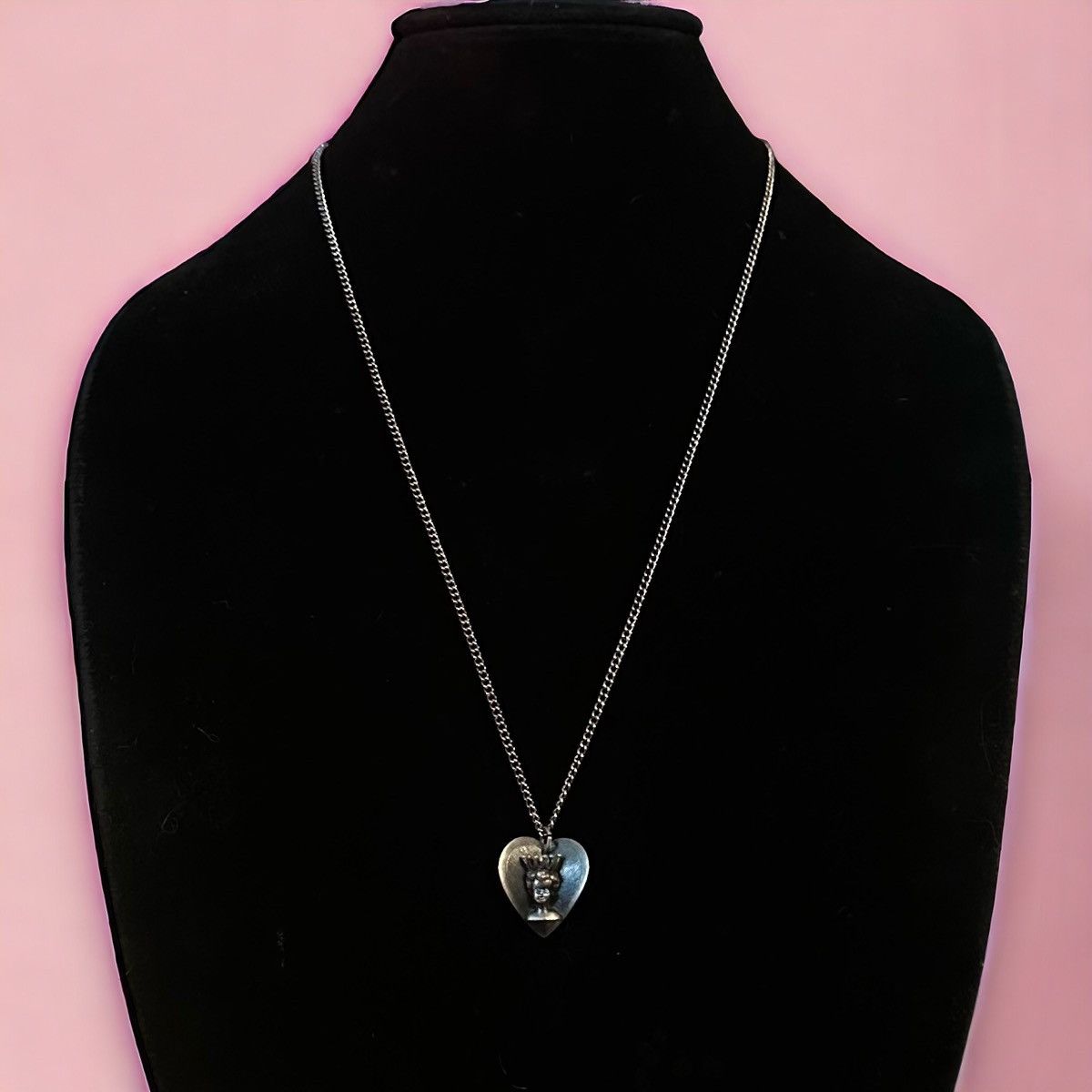 Vintage Vintage House of Borvani Princess Pride Joy pendant necklace Size ONE SIZE - 1 Thumbnail