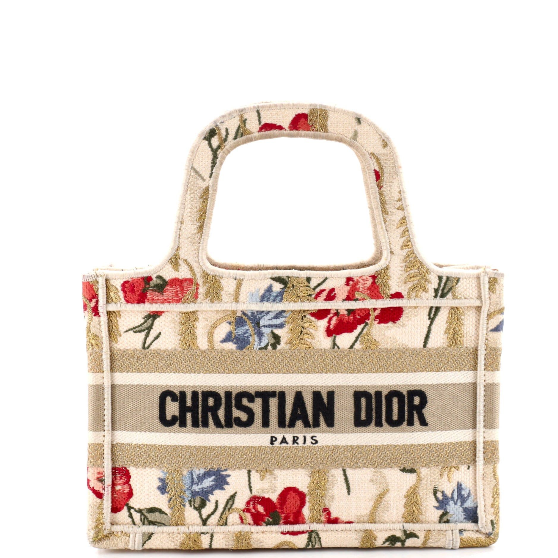 Dior Book Tote Size ONE SIZE - 1 Thumbnail