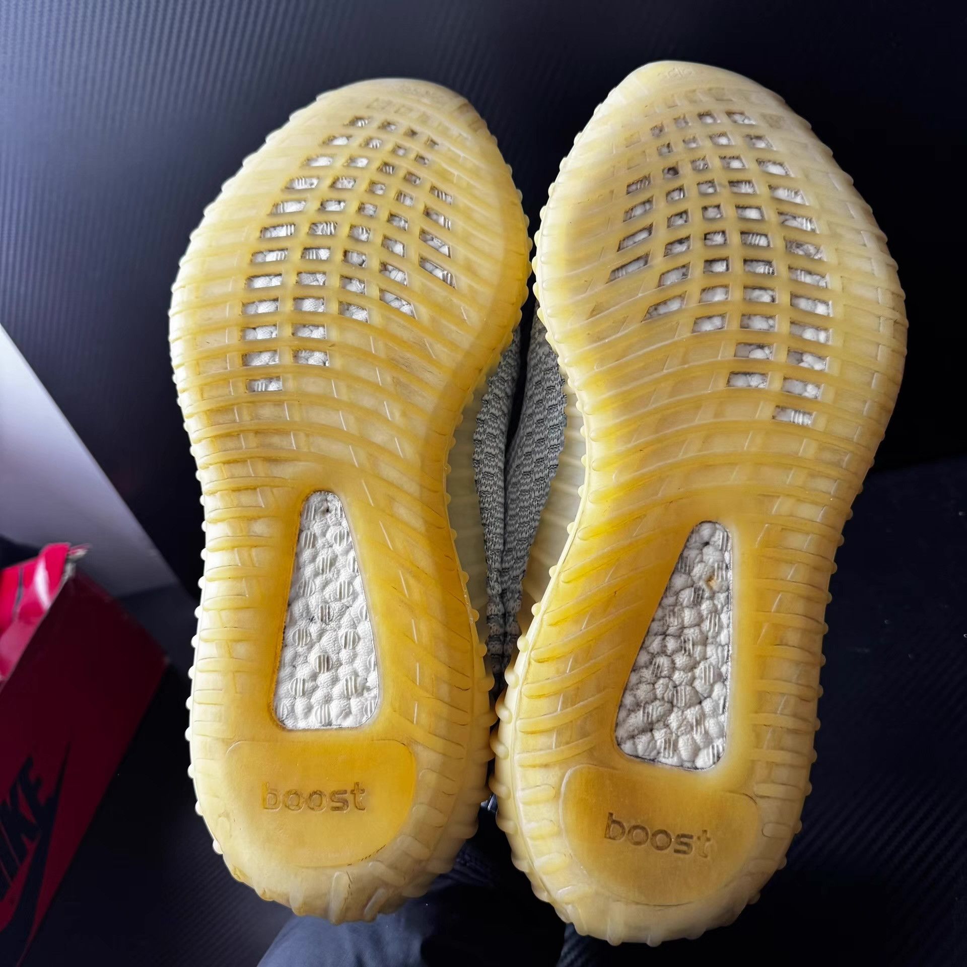 Adidas Adidas Yeezy 350 V2 Q11 Size US 10 / EU 43 - 4 Thumbnail