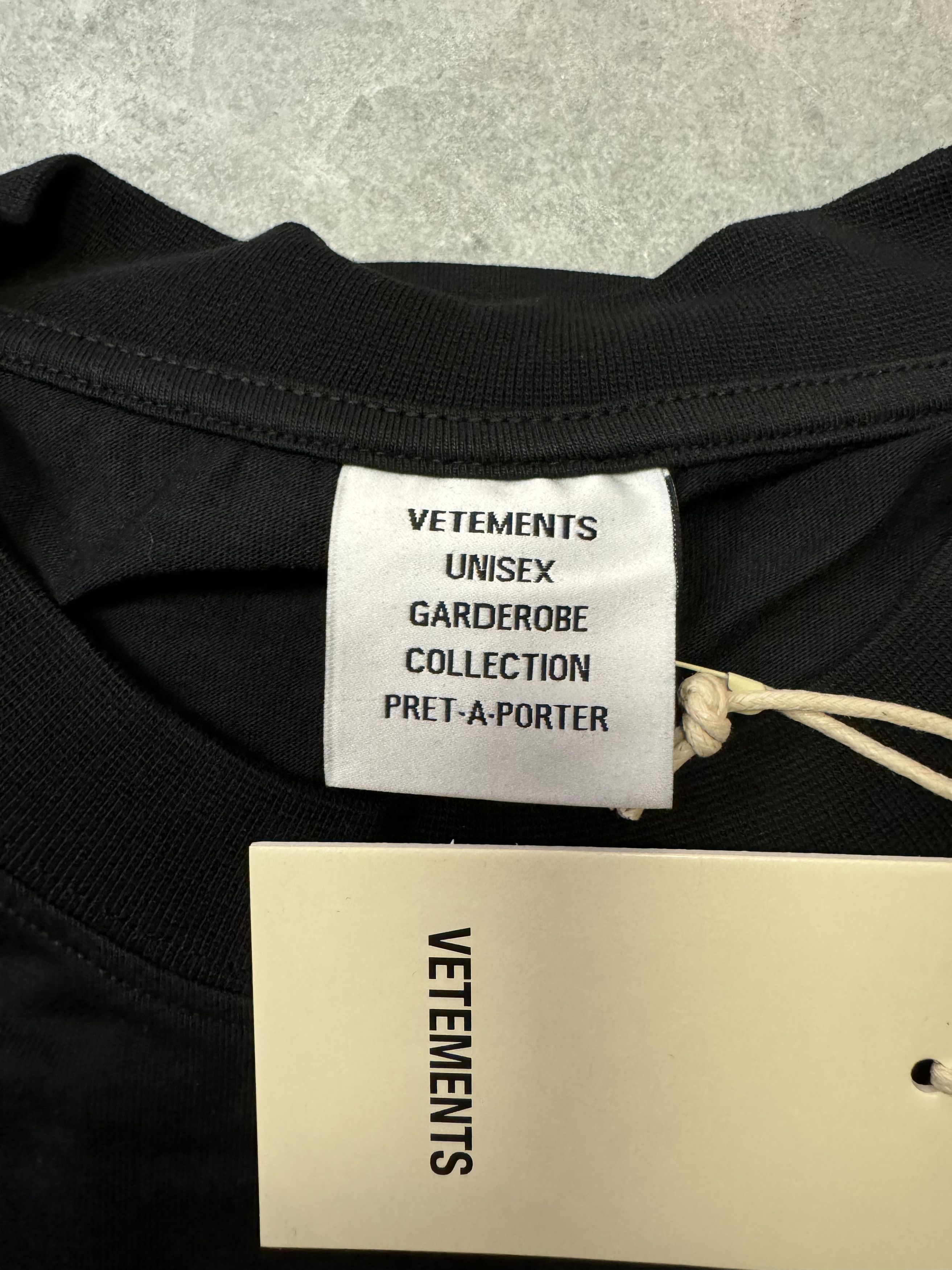 Vetements DOUBLE ANARCHY T-SHIRT Size US L / EU 52-54 / 3 - 3 Thumbnail
