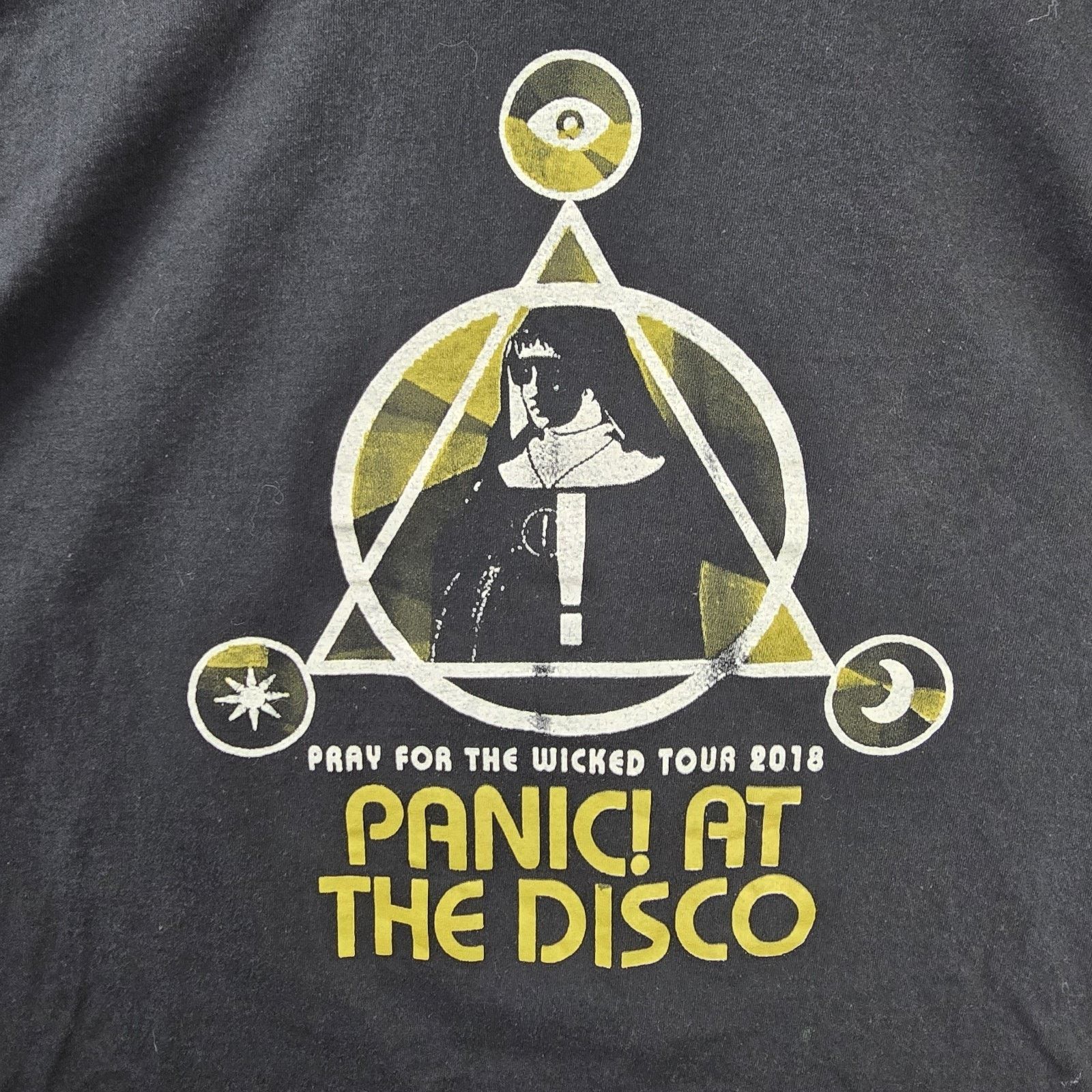 Gildan Panic At The Disco Shirt Mens Large Pray For The Wicked Size US L / EU 52-54 / 3 - 2 Thumbnail