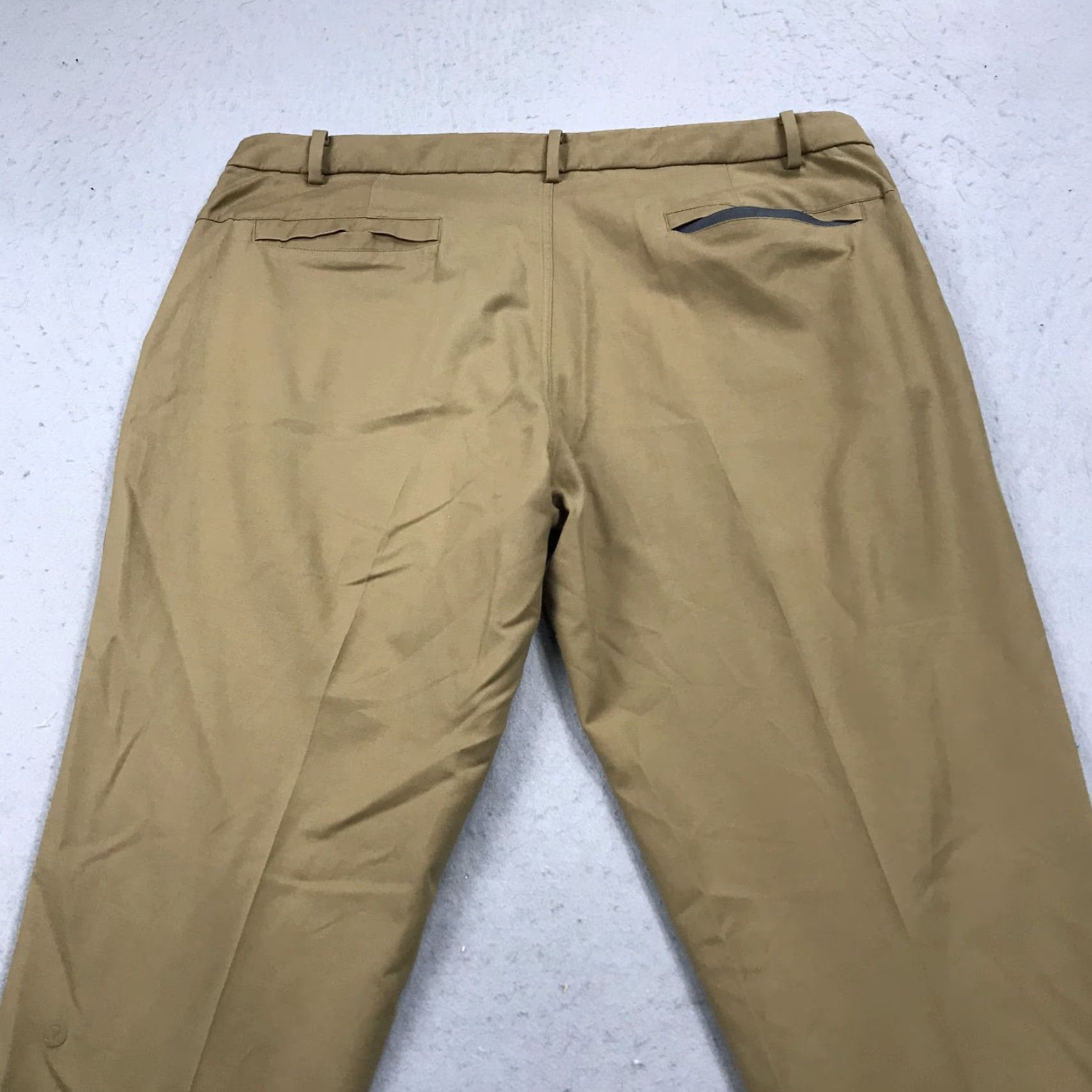 Lululemon Lululemon Pants Mens 40x33 Brown Chino Office Casual Regular Size 40 Cotton Size US 40 / EU 56 - 7 Thumbnail