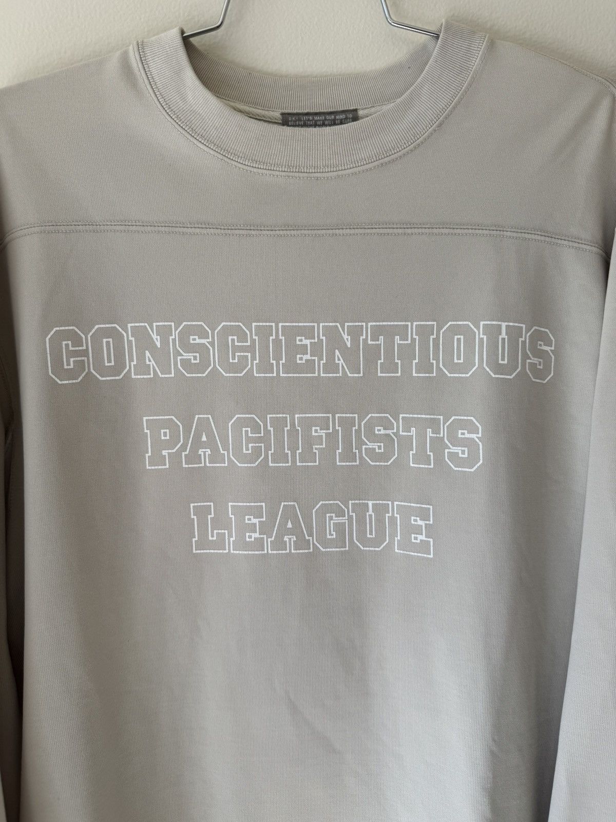 General Research 2000 General Research Conscientious Pacifists League L/S Size US L / EU 52-54 / 3 - 3 Thumbnail