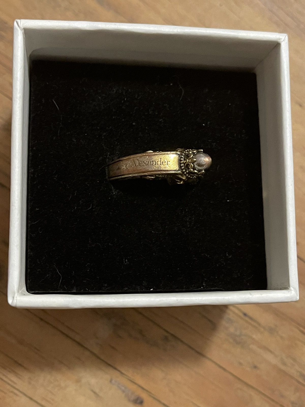 Alexander McQueen Alexander McQueen King skull ring size 9 Size ONE SIZE - 4 Thumbnail