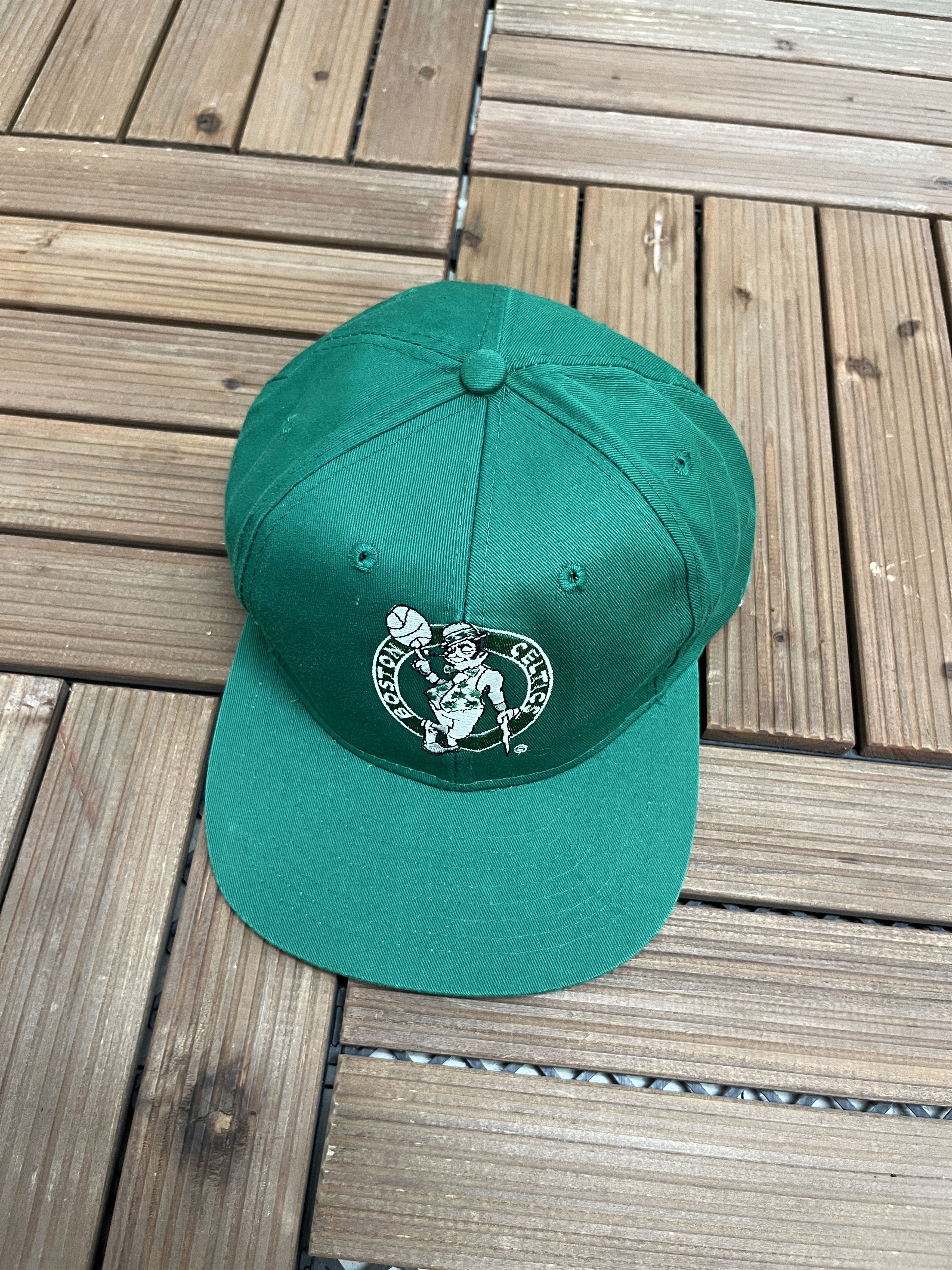 Vintage Boston Celtics Embroidered Vintage Snap Back Hat Size ONE SIZE - 1 Thumbnail