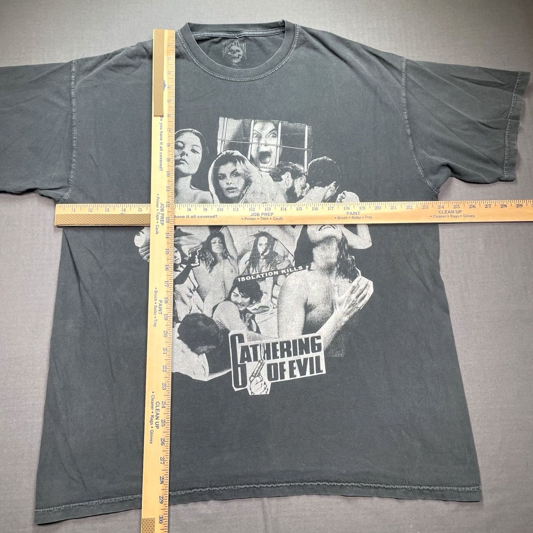 Vintage GATHERING OF EVIL Shirt Men XL Gray Horror Thriller Movie Shirt Isolation Kills Mens XL Size US XL / EU 56 / 4 - 4 Thumbnail