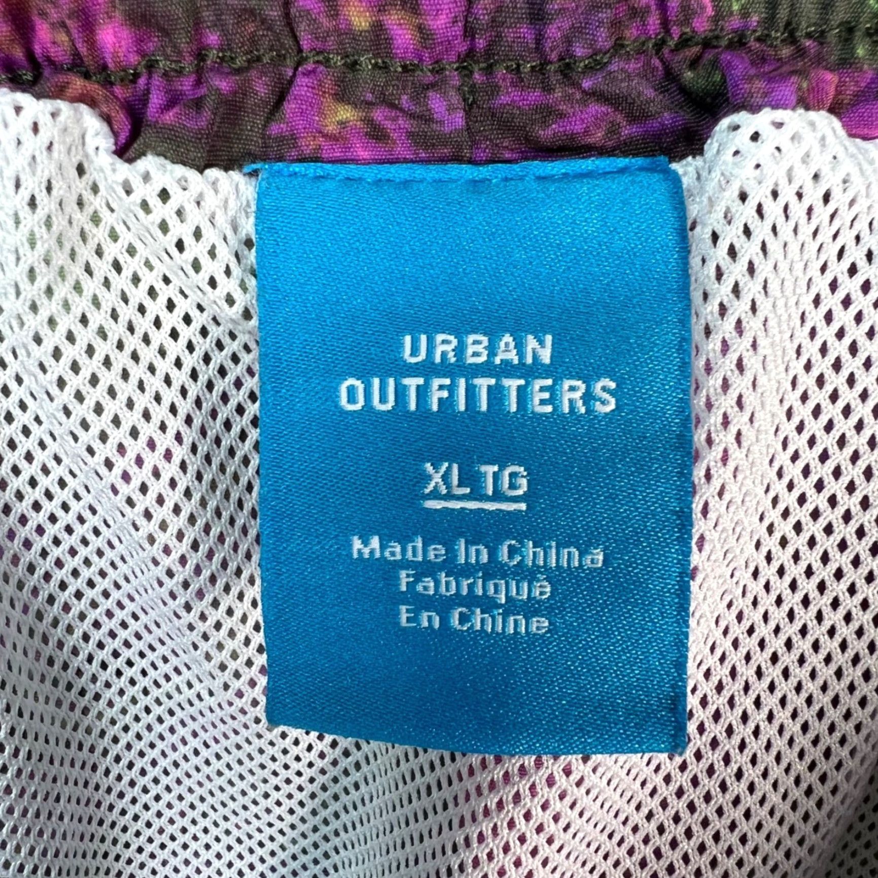 Urban Outfitters Urban Outfitters Mens XL Tropical Print Nylon Swim Shorts Multicolor Size US 36 / EU 52 - 3 Thumbnail