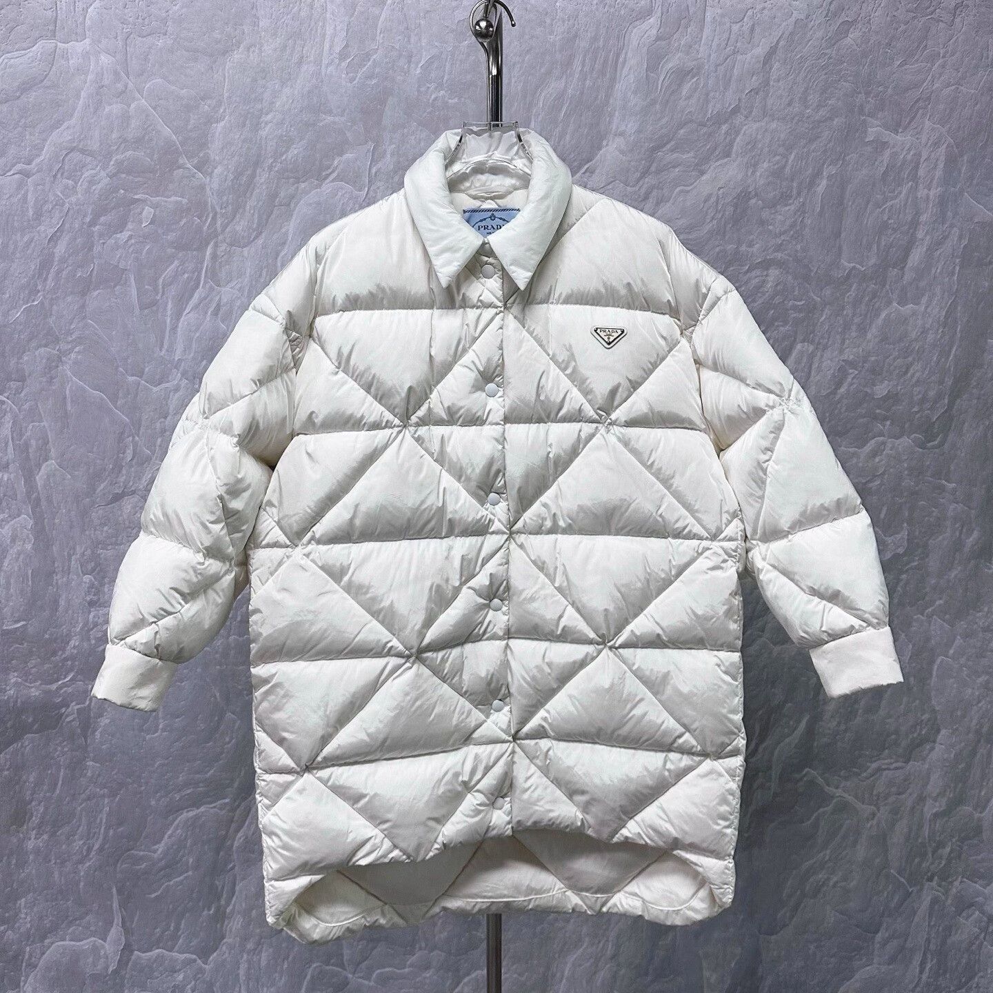 Prada prada quilted puffer jacket with logo Size M / US 6-8 / IT 42-44 - 1 Thumbnail