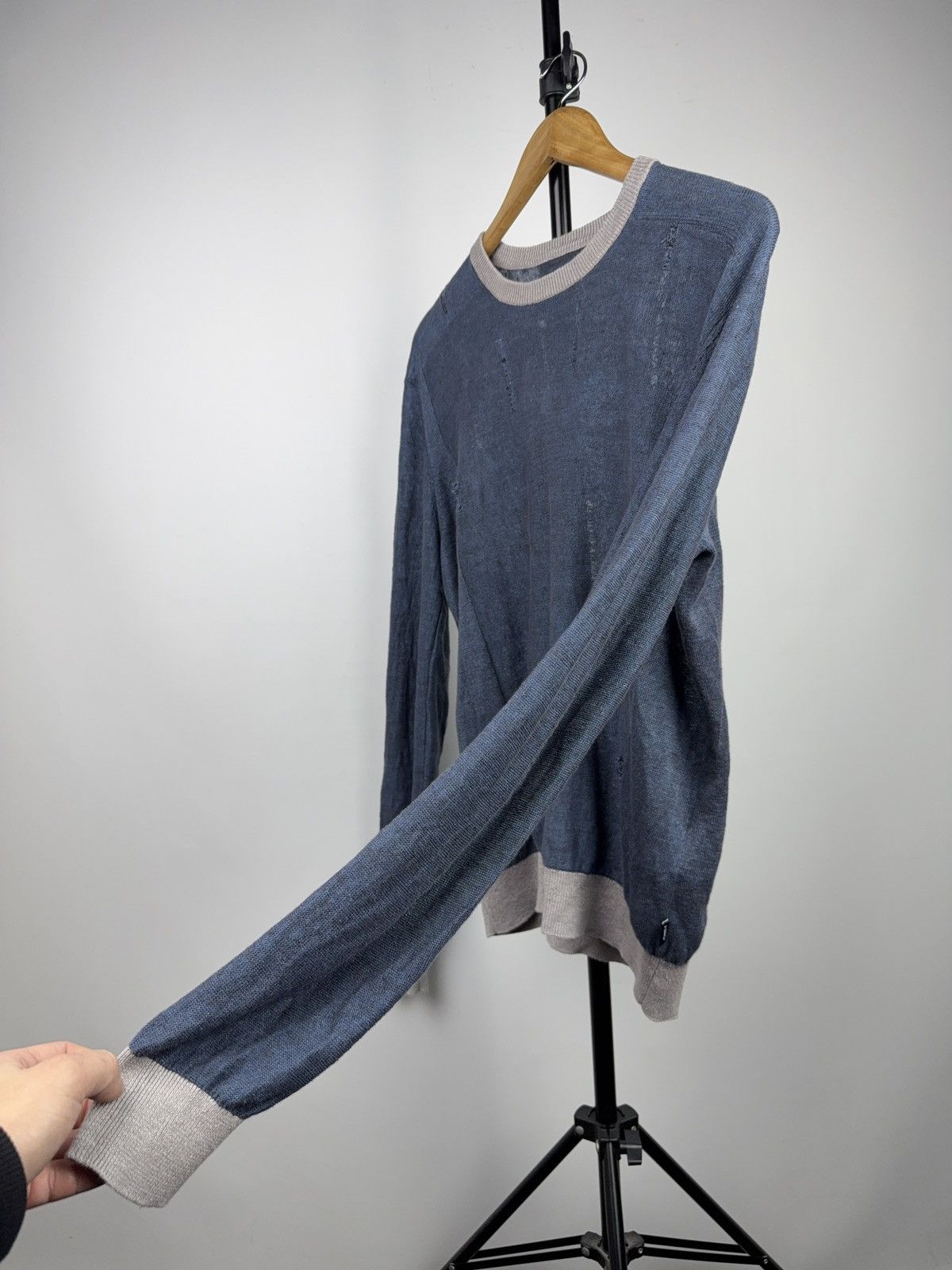 Armani Luxury 00s Armani Jeans Distressed Knit Sweater Faded Blue Size US M / EU 48-50 / 2 - 11 Thumbnail