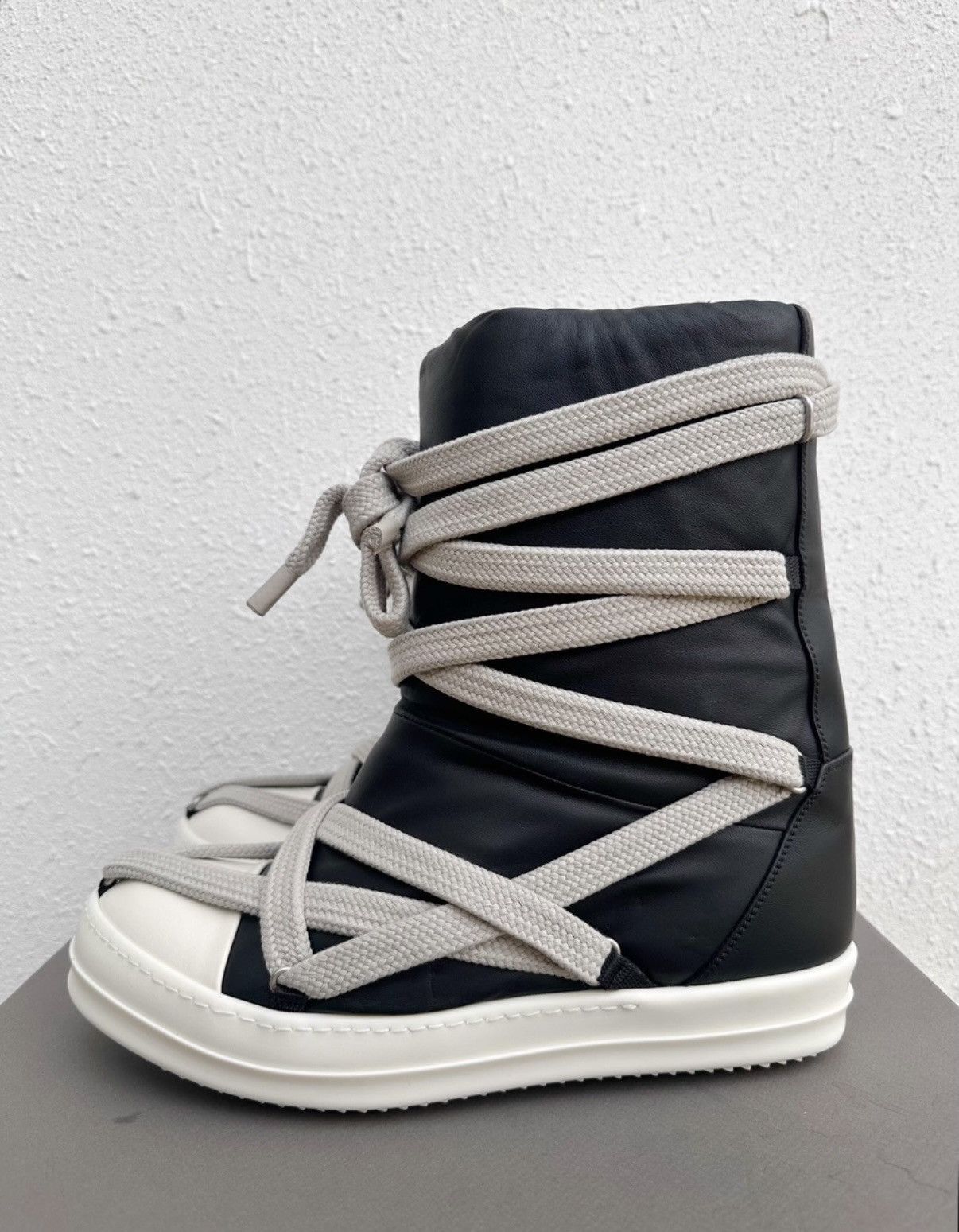 Rick Owens Rick Owens High-Top Shearling Boots with Thick Laces Size US 8.5 / EU 41-42 - 5 Thumbnail