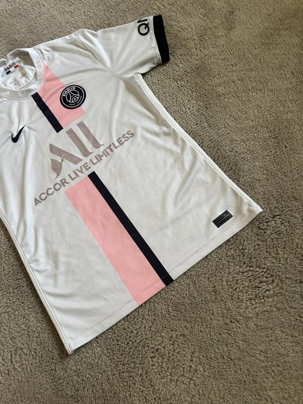 Nike paris saint germain 21/22 PSG Football shirt Soccer jersey Size US M / EU 48-50 / 2 - 2 Thumbnail