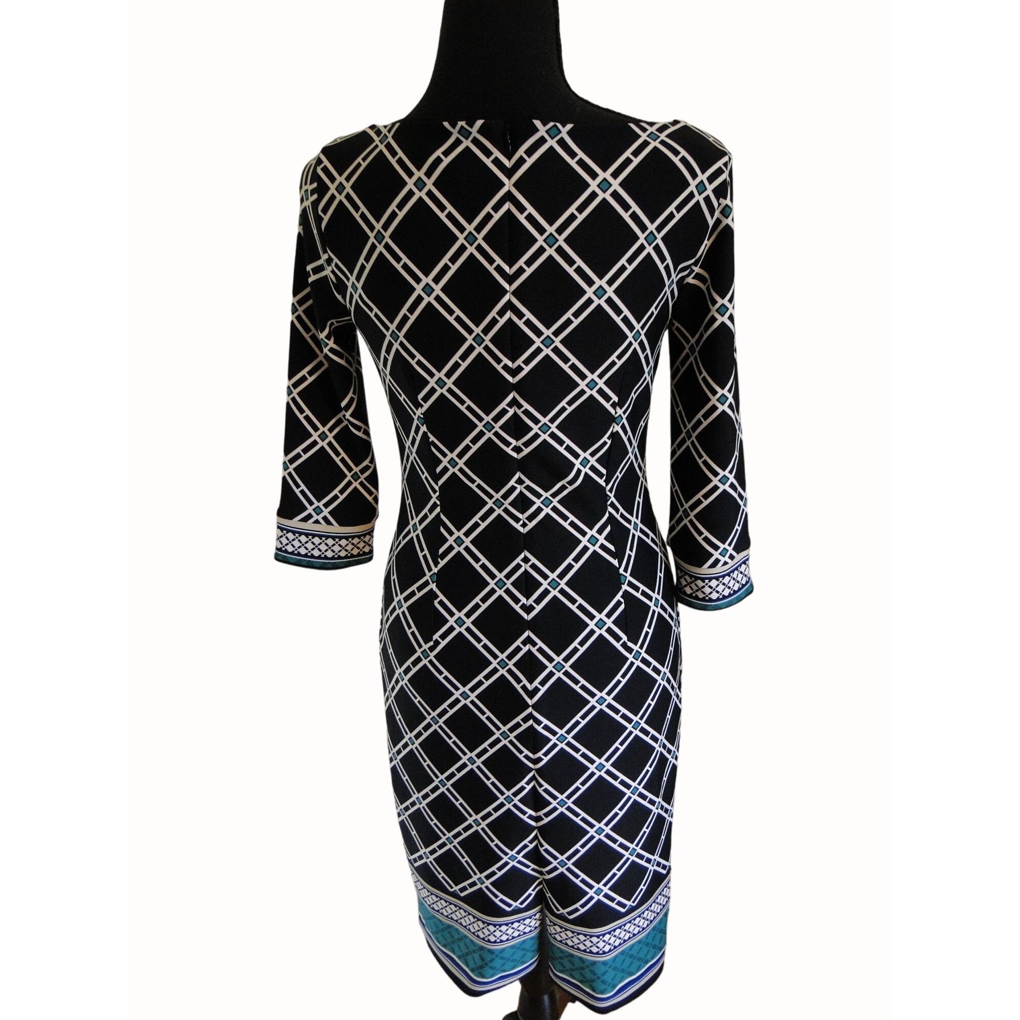 White House Black Market White House Black Market Dress Size 0 Geometric Size XS / US 0-2 / IT 36-38 - 2 Thumbnail