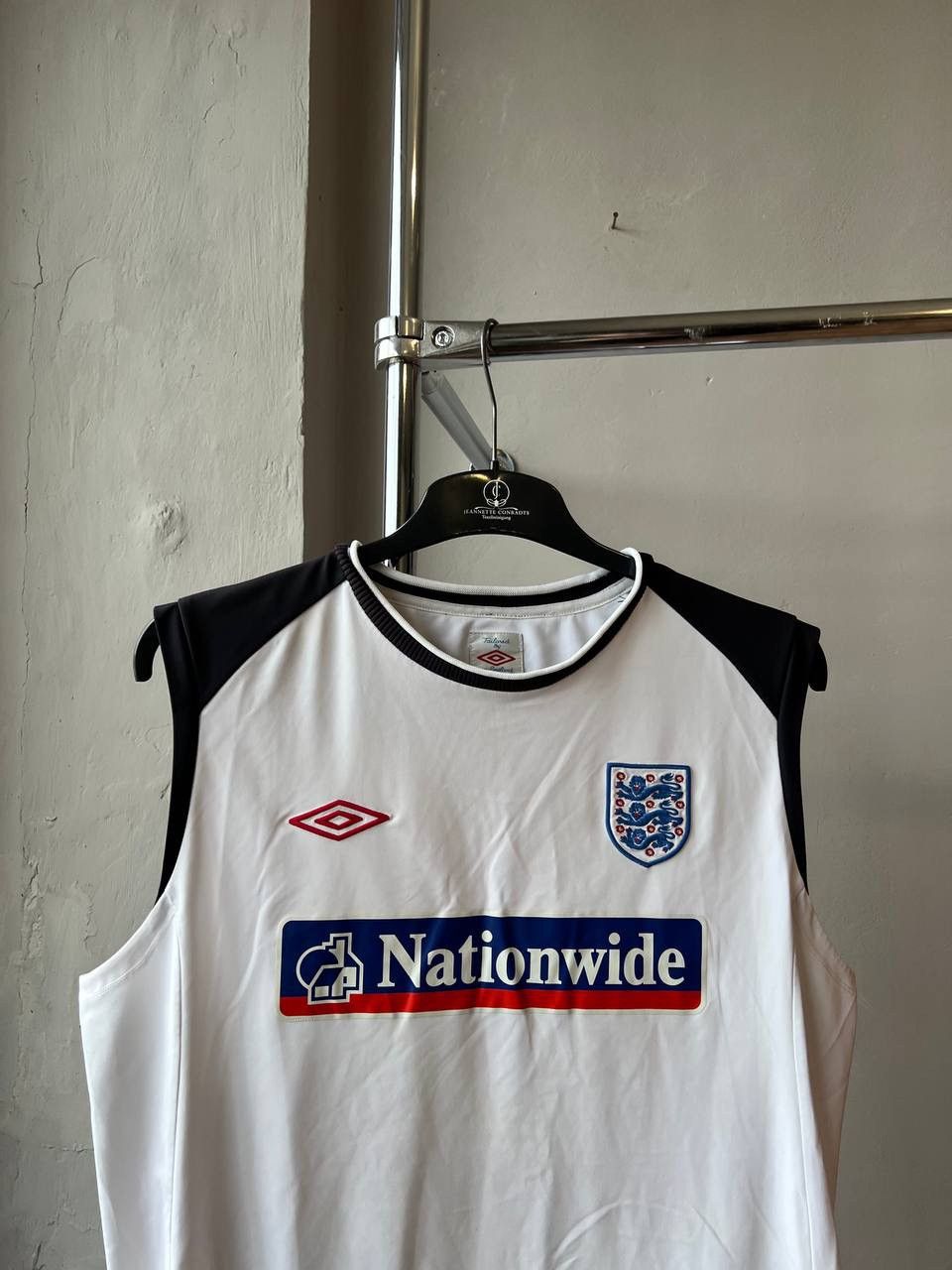 Umbro 2009/10 ENGLAND TEAM TRAINING SOCCER FOOTBALL JERSEY VEST XL Size US XL / EU 56 / 4 - 3 Thumbnail