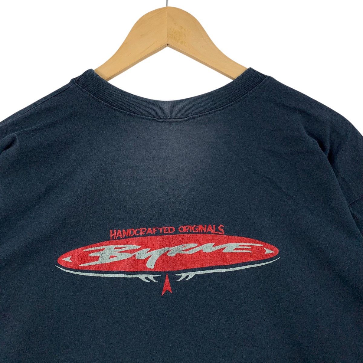 Vintage Vintage 90s BRYNE Handcrafted Originals SurfSurfboard Tshirt Size US L / EU 52-54 / 3 - 2 Thumbnail
