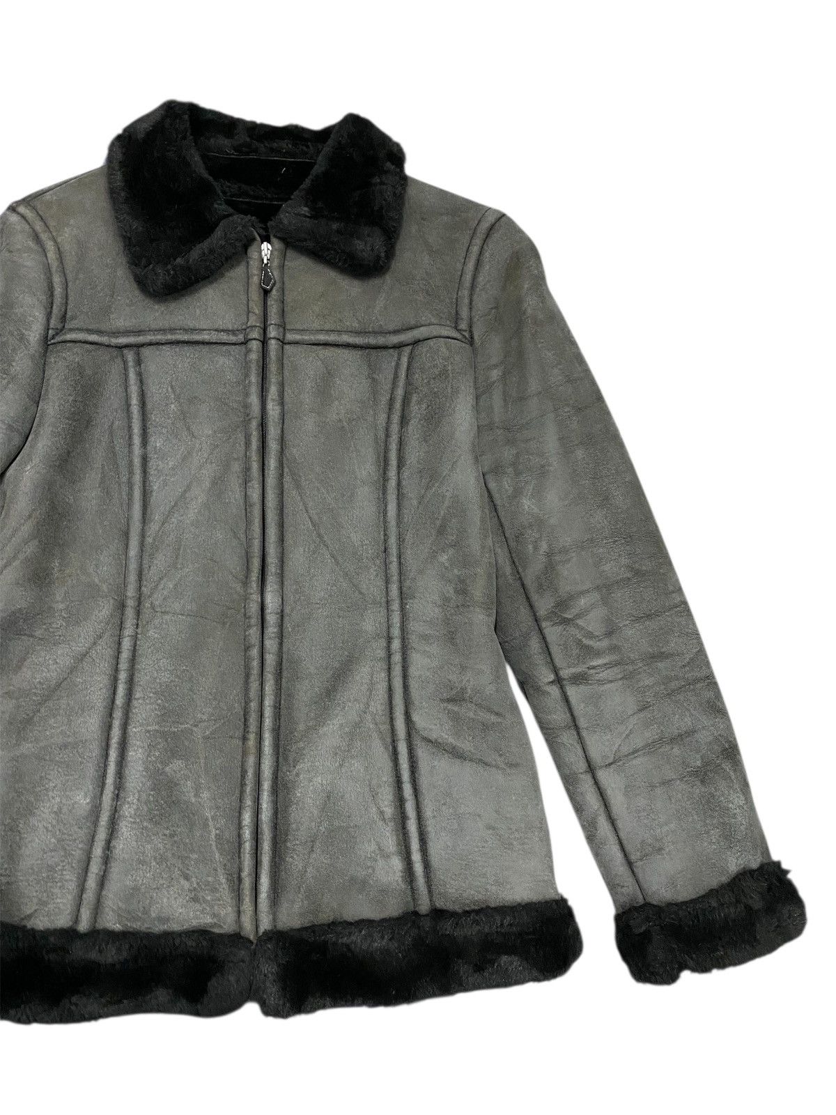Burberry Burberry sheepskin faux fur B3 style jacket Size XS / US 0-2 / IT 36-38 - 8 Thumbnail