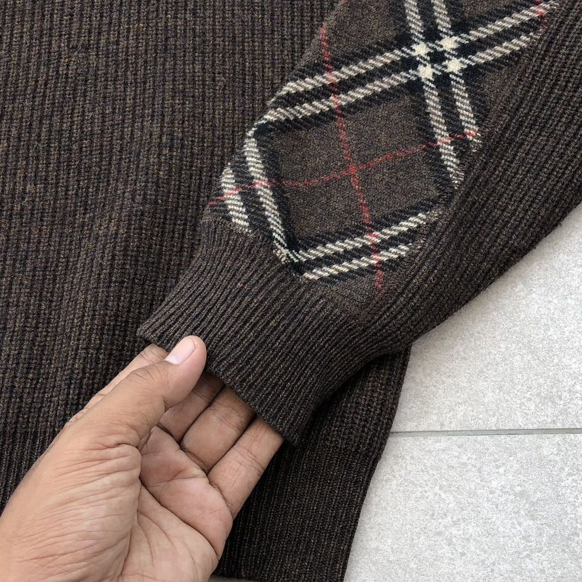 Burberry Burberry London Nova Check Elbow Patch Wool Sweatshirts Size US M / EU 48-50 / 2 - 9 Thumbnail