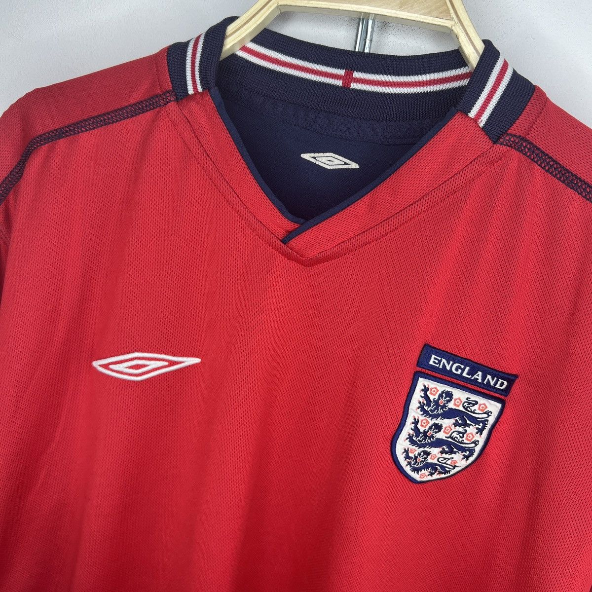 Umbro Vintage Umbro England jersey men’s Size US L / EU 52-54 / 3 - 6 Thumbnail