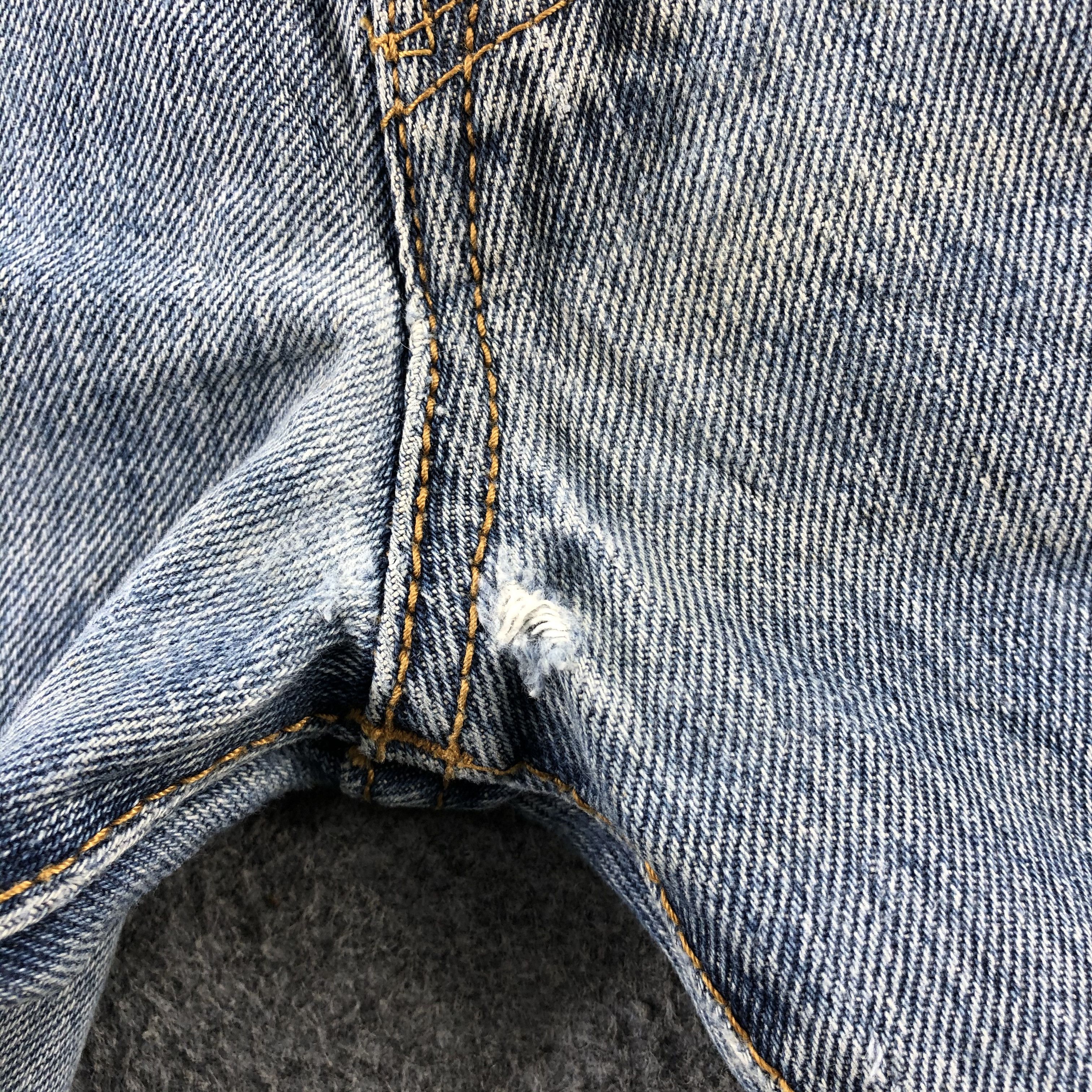 Levi's Vintage Blue Wash Levis 501 Jeans-J2669 Size US 31 - 10 Thumbnail