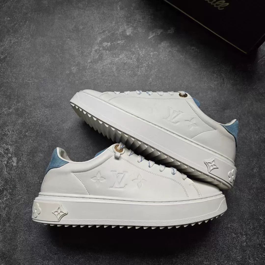 Louis Vuitton Louis Vuitton Blue Lowtop Sneakers 36 Women Size US 6 / IT 36 - 1 Thumbnail