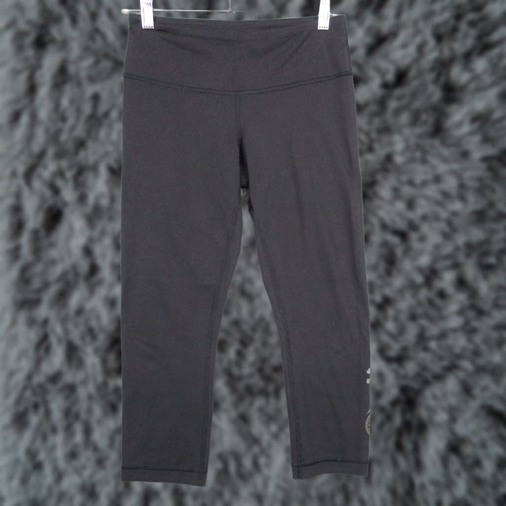 Lululemon Lululemon Leggings Womens M Black Capri Skull Graphic Pockets Yoga Running Size 32" / US 10 / IT 46 - 1 Thumbnail
