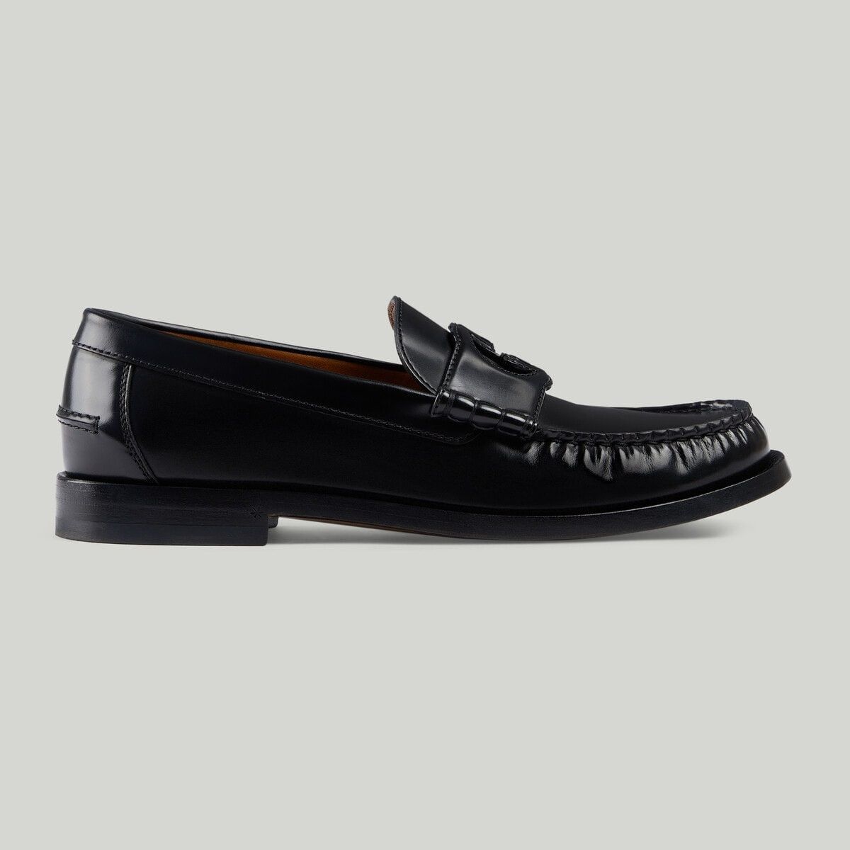 o1mt1gz0325 Interlocking G Loafers in Black