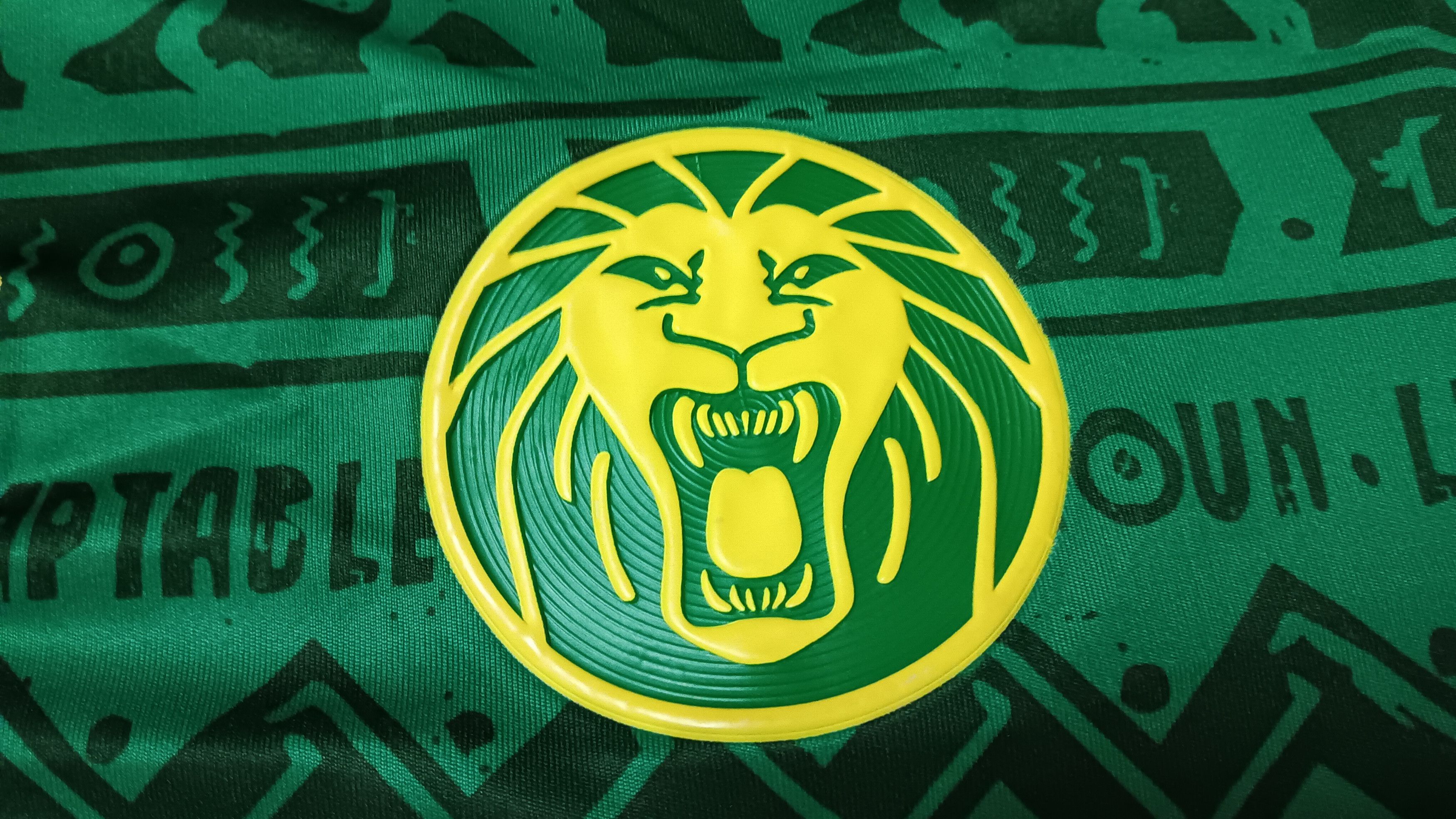 Puma 2014-2015 | Cameroon | Home Jersey Size US XL / EU 56 / 4 - 4 Thumbnail