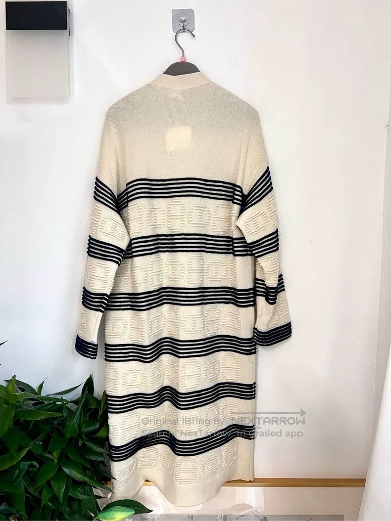 Hermes Hermes Black and White Cashmere Knit Jacket Size XXS / US 00 / IT 34 - 4 Thumbnail