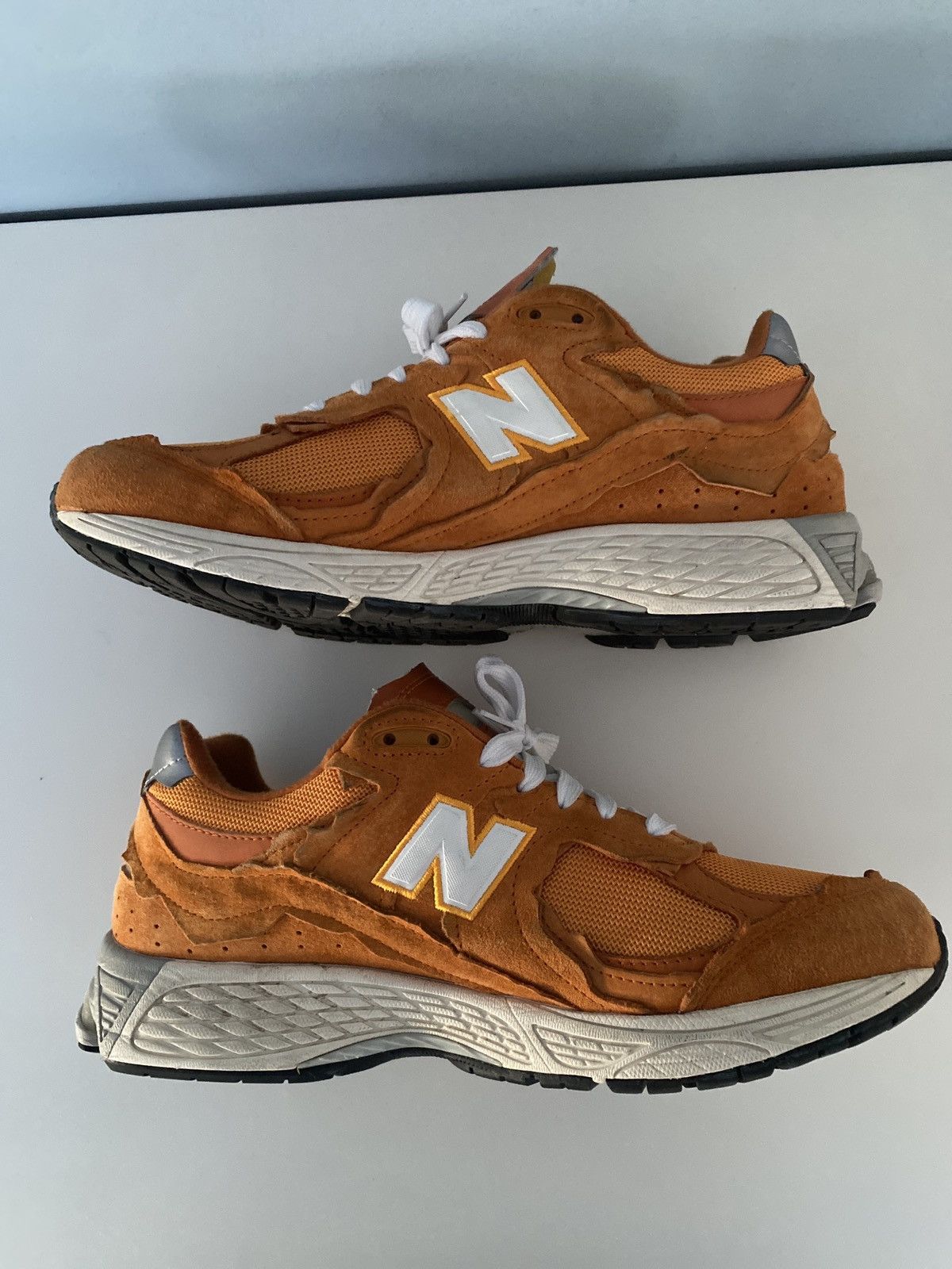 New Balance New Balance 2002r Size US 10 / EU 43 - 2 Thumbnail