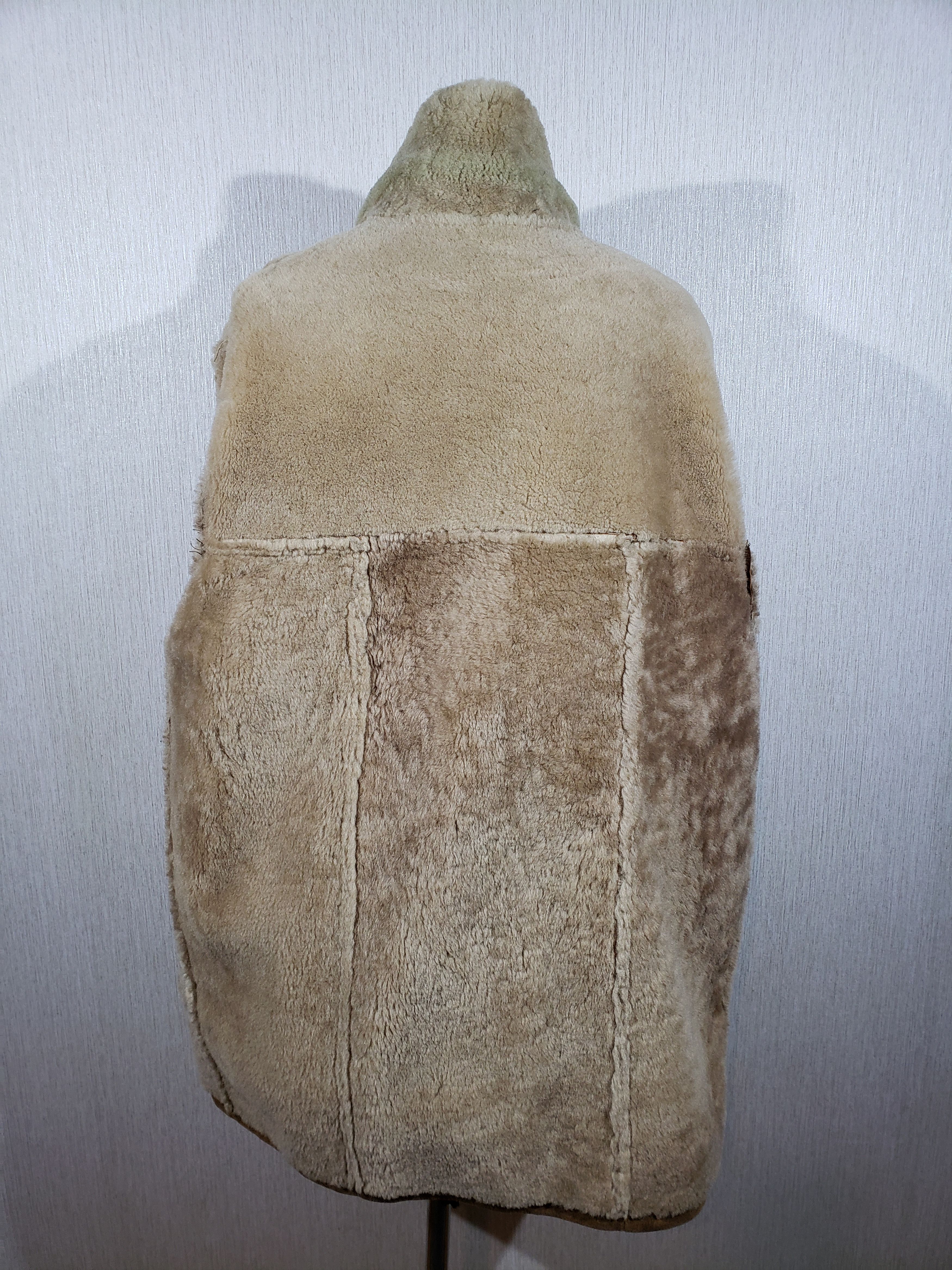 Other Brown men's sheepskin coat with buttons. Size US L / EU 52-54 / 3 - 5 Thumbnail