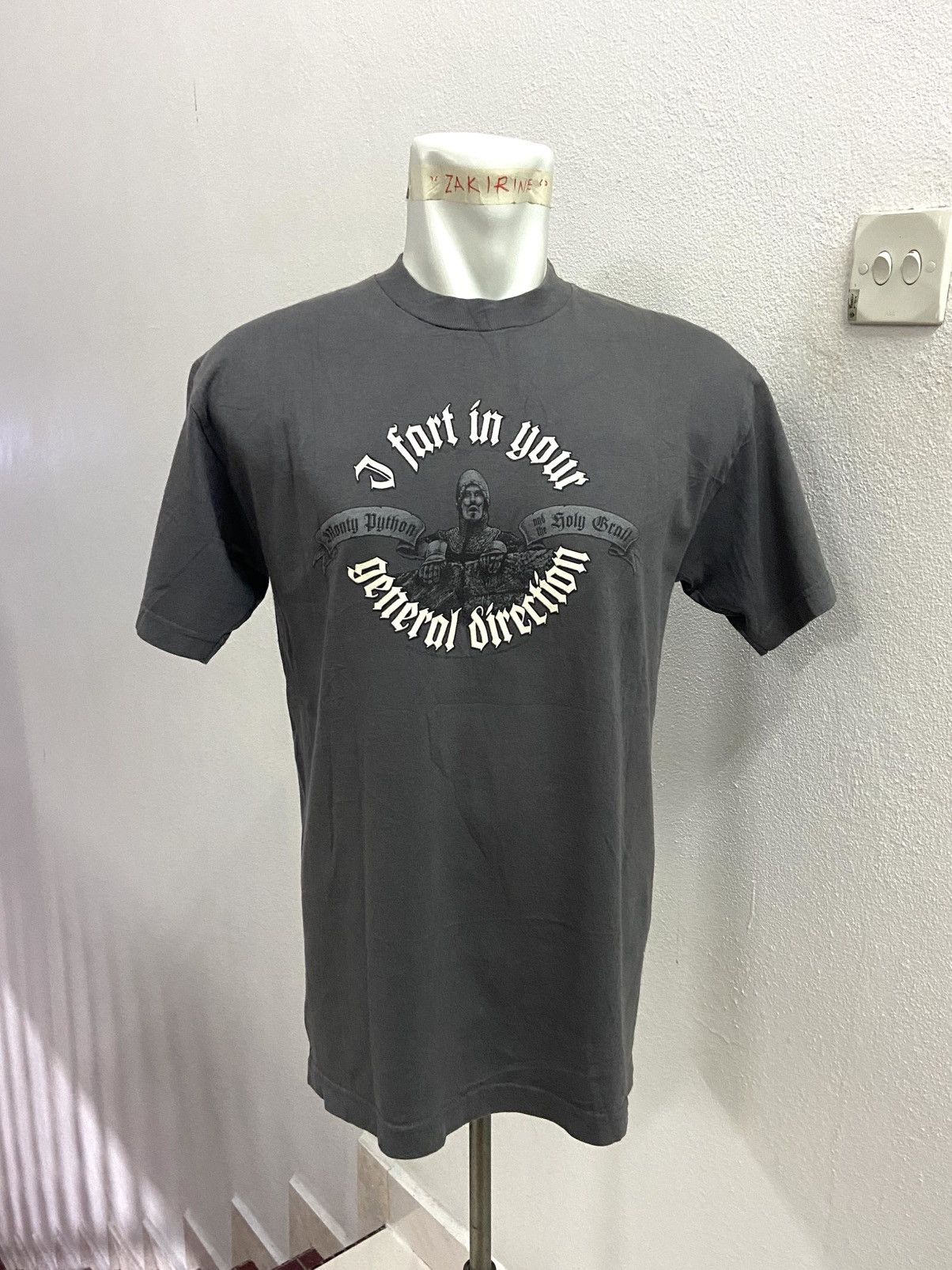 Other Monty Python " I FART IN YOUR GENERAL DIRECTION " TEE Size US M / EU 48-50 / 2 - 1 Thumbnail