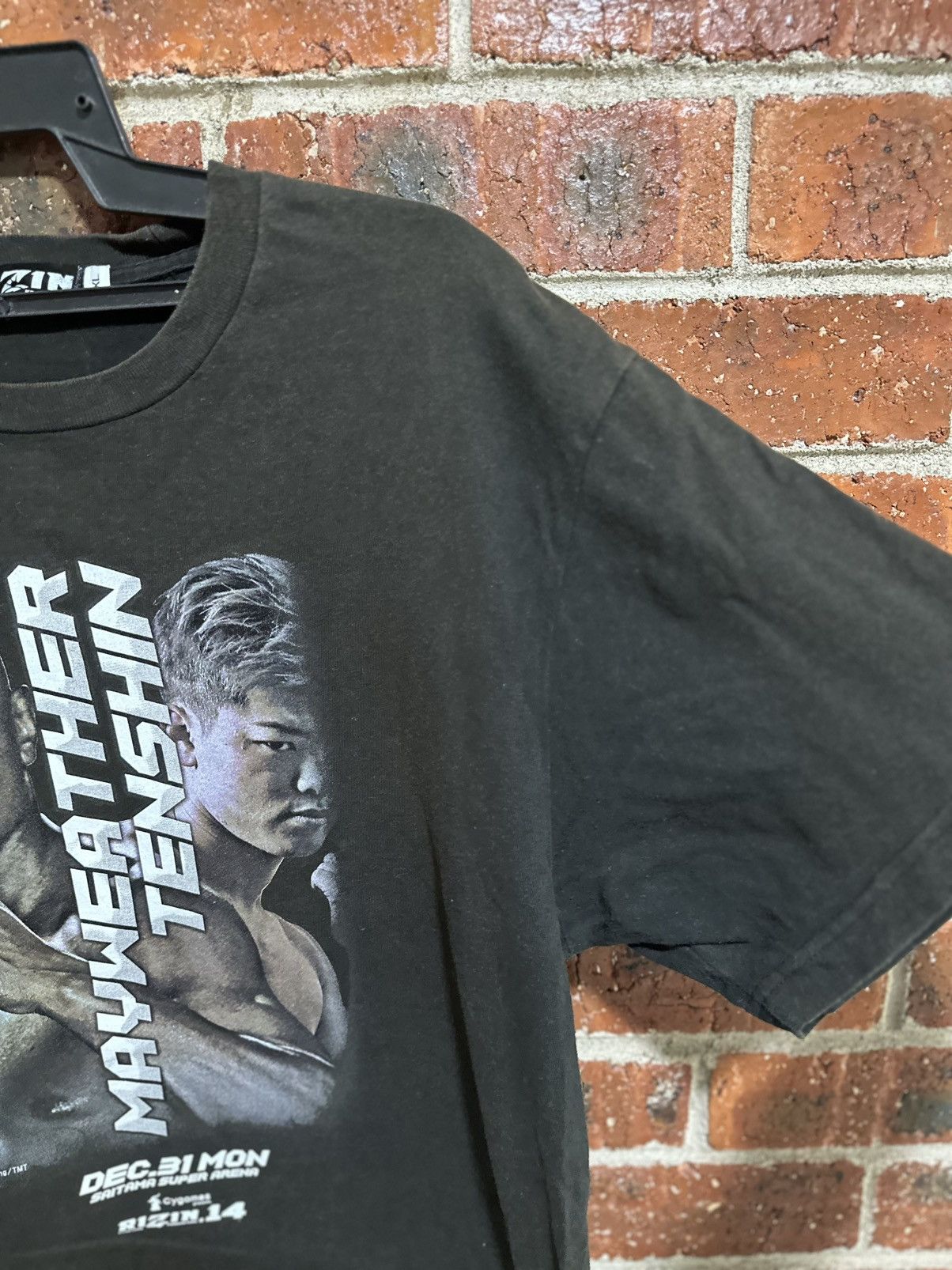 UFC Rizin Tee Mayweather Vs Tenshin Tee Size US XL / EU 56 / 4 - 12 Thumbnail