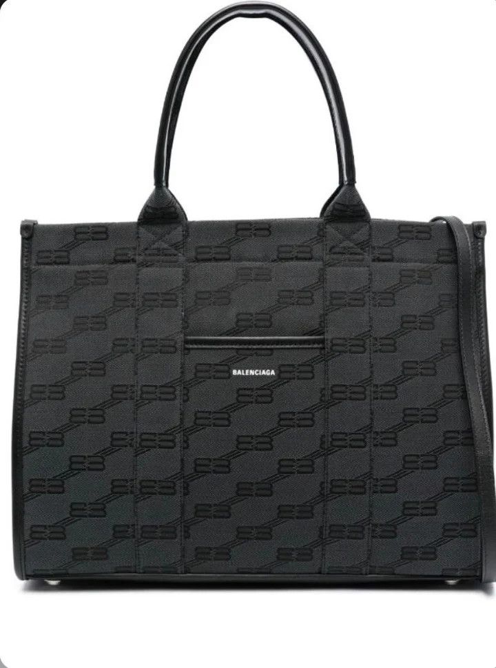 Balenciaga o1srvl11e1124 Size: OS / Hardware 2.0 Medium Tote Bag Size ONE SIZE - 1 Thumbnail