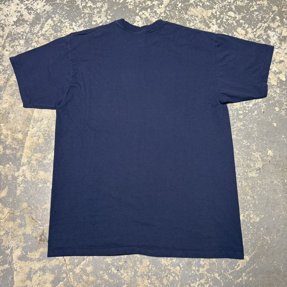 Vintage Vintage Budweiser King Of Beer Navy Racing Tshirt 90s Size US XL / EU 56 / 4 - 8 Thumbnail