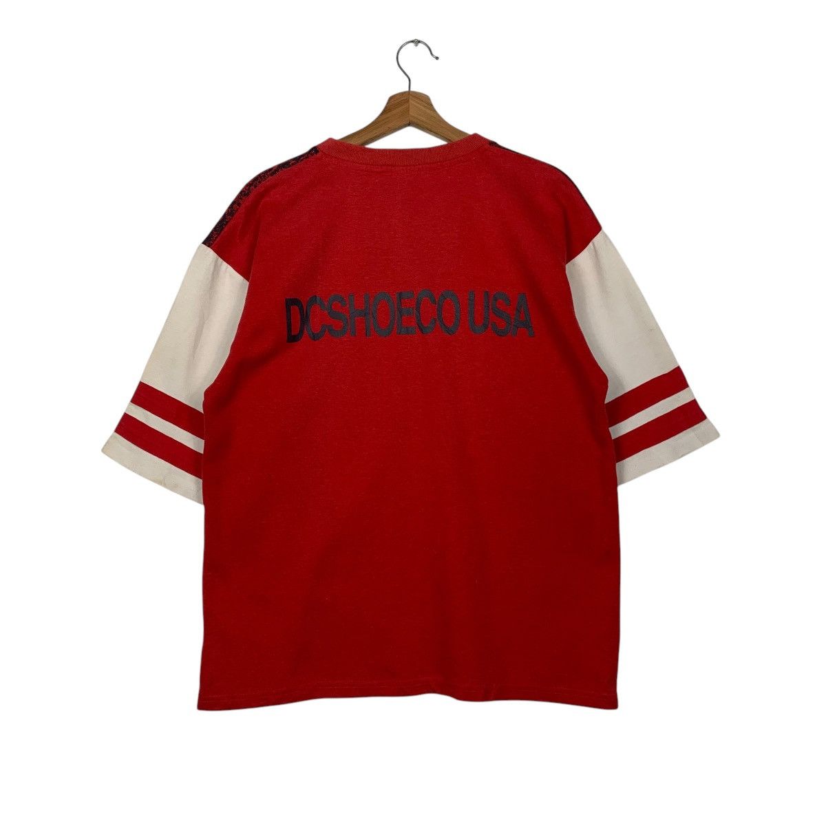 DC DC Shoe Big Logo V-neck Tee Size US M / EU 48-50 / 2 - 8 Thumbnail