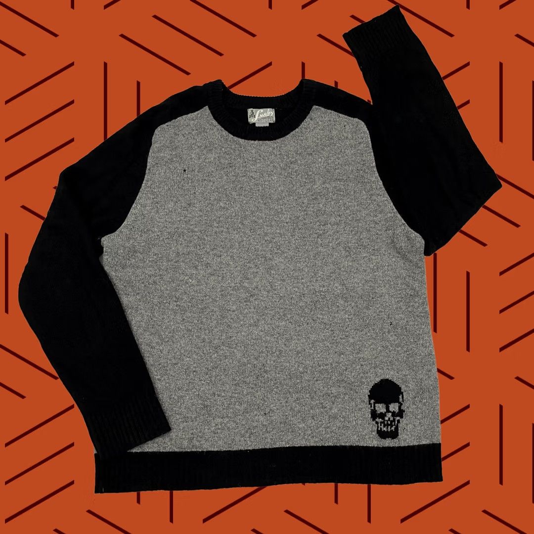 Lucky Brand VINTAGE Lucky Brand Skull Print Knitwear Sweater Mens L Gray Wool Crew Neck Pullover Size US L / EU 52-54 / 3 - 1 Thumbnail