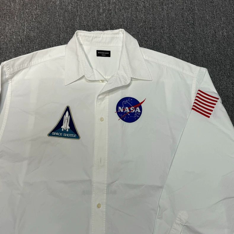 Balenciaga Balenciaga size 39 Nasa joint medal white long-sleeved shi Size US XS / EU 42 / 0 - 5 Thumbnail