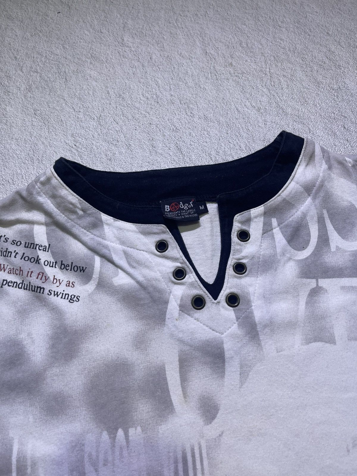 Japanese Brand Y2K BADGER short sleeve tshirt Size US M / EU 48-50 / 2 - 4 Thumbnail