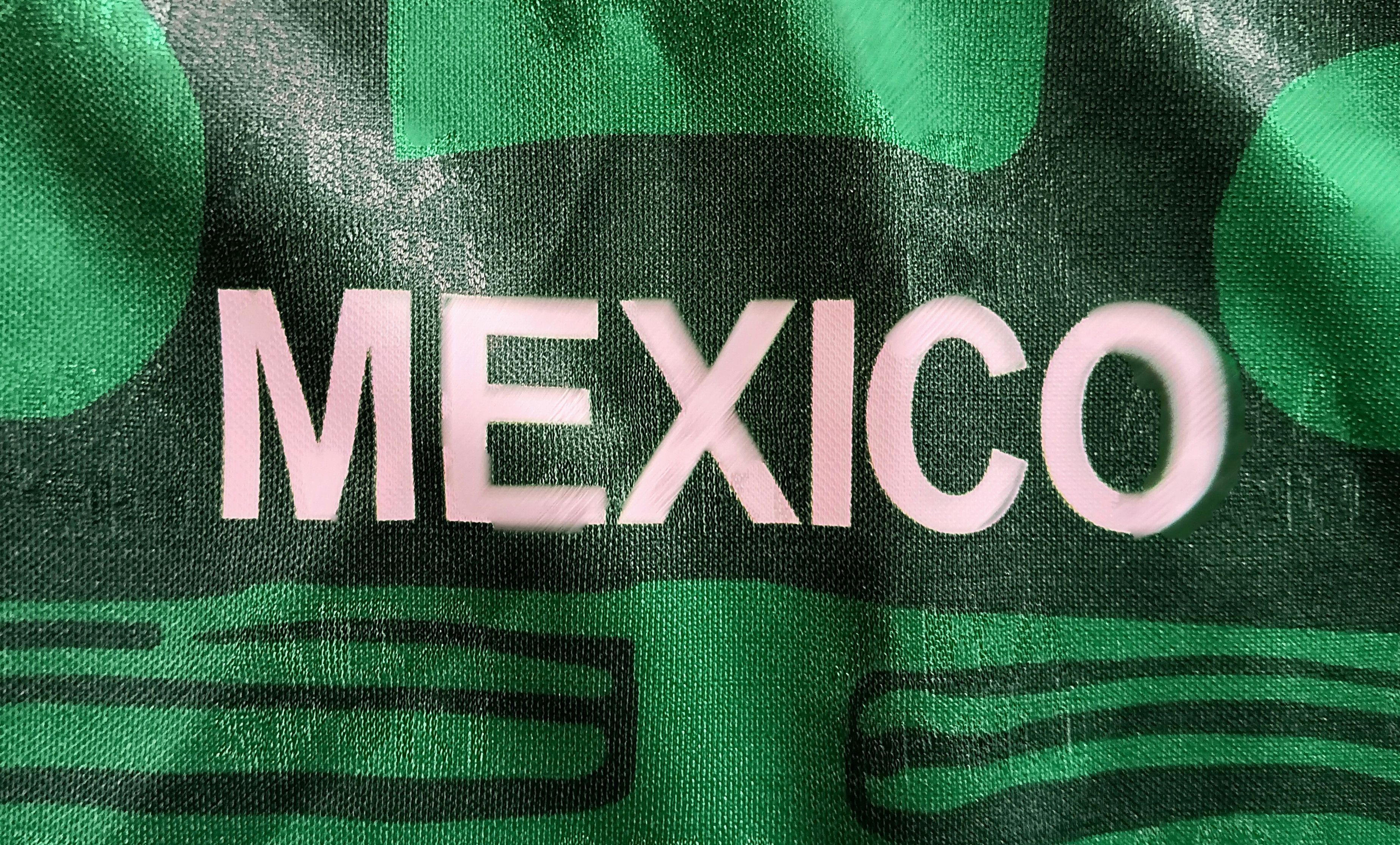 Other 1998 | Mexico Home Jersey Size US XL / EU 56 / 4 - 6 Thumbnail