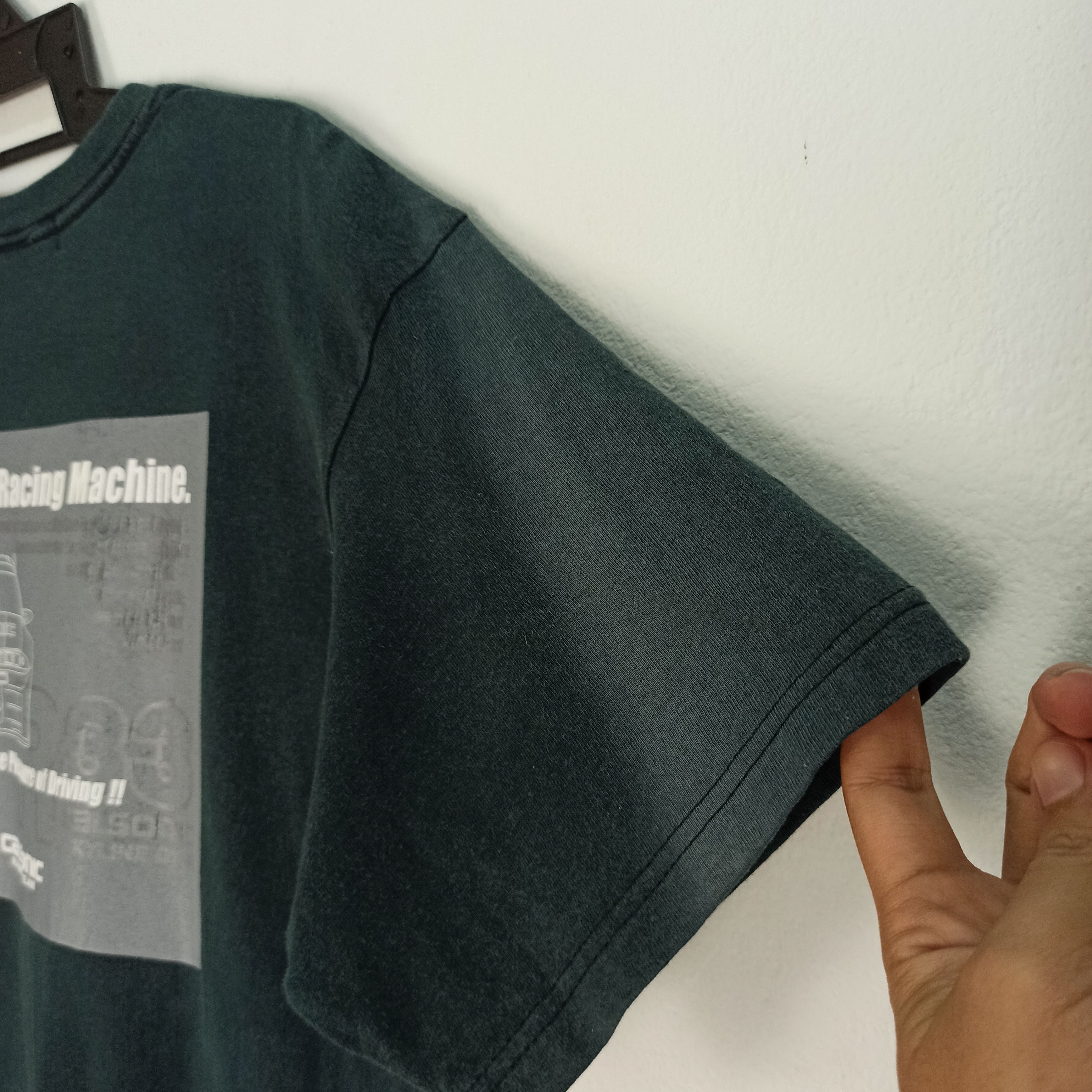 Vintage Rare Calsonic Racing Team "Legend of racing Machine" Tshirt Size US L / EU 52-54 / 3 - 4 Thumbnail