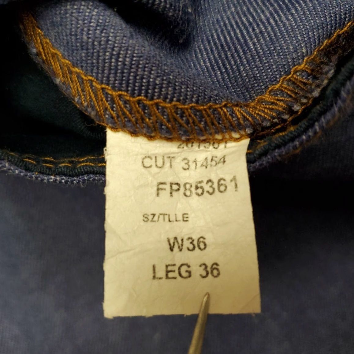 Denime VTG Tough Duck FR Jeans Mens 36x36 Blue Denim HRC2 Fire Flame Resistant 5-Pocket Cargo Pants Reg Waist 36 Inseam 35 Color Blue Mens Size US 36 / EU 52 - 5 Thumbnail