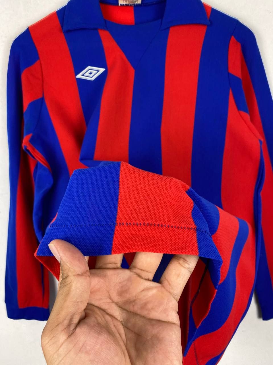 Umbro vintage umbro jersey barcelona template kit made in england Size US M / EU 48-50 / 2 - 6 Thumbnail