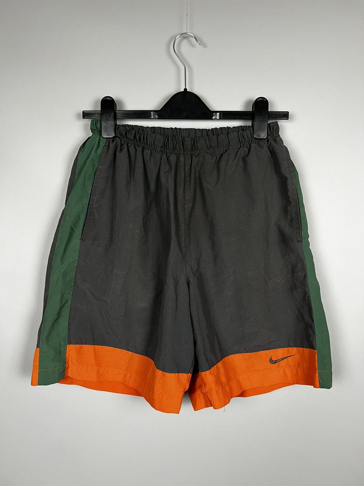 Nike × Vintage (S-M) Nike vintage nylon shorts Y2K Size US 30 / EU 46 - 9 Thumbnail