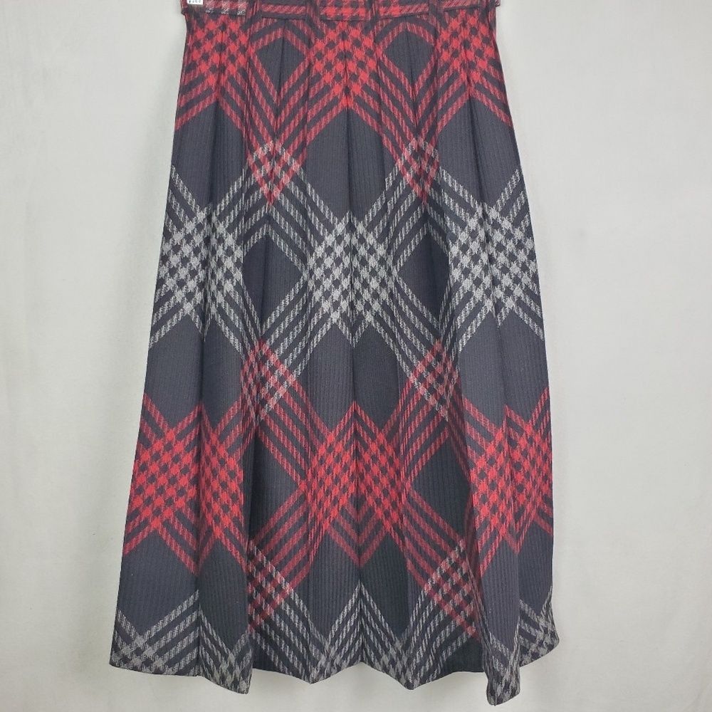 Vintage Gorgeous Vintage Plaid Wool Skirt By Tanall Switzerland S Size 27" / US 4 / IT 40 - 6 Thumbnail