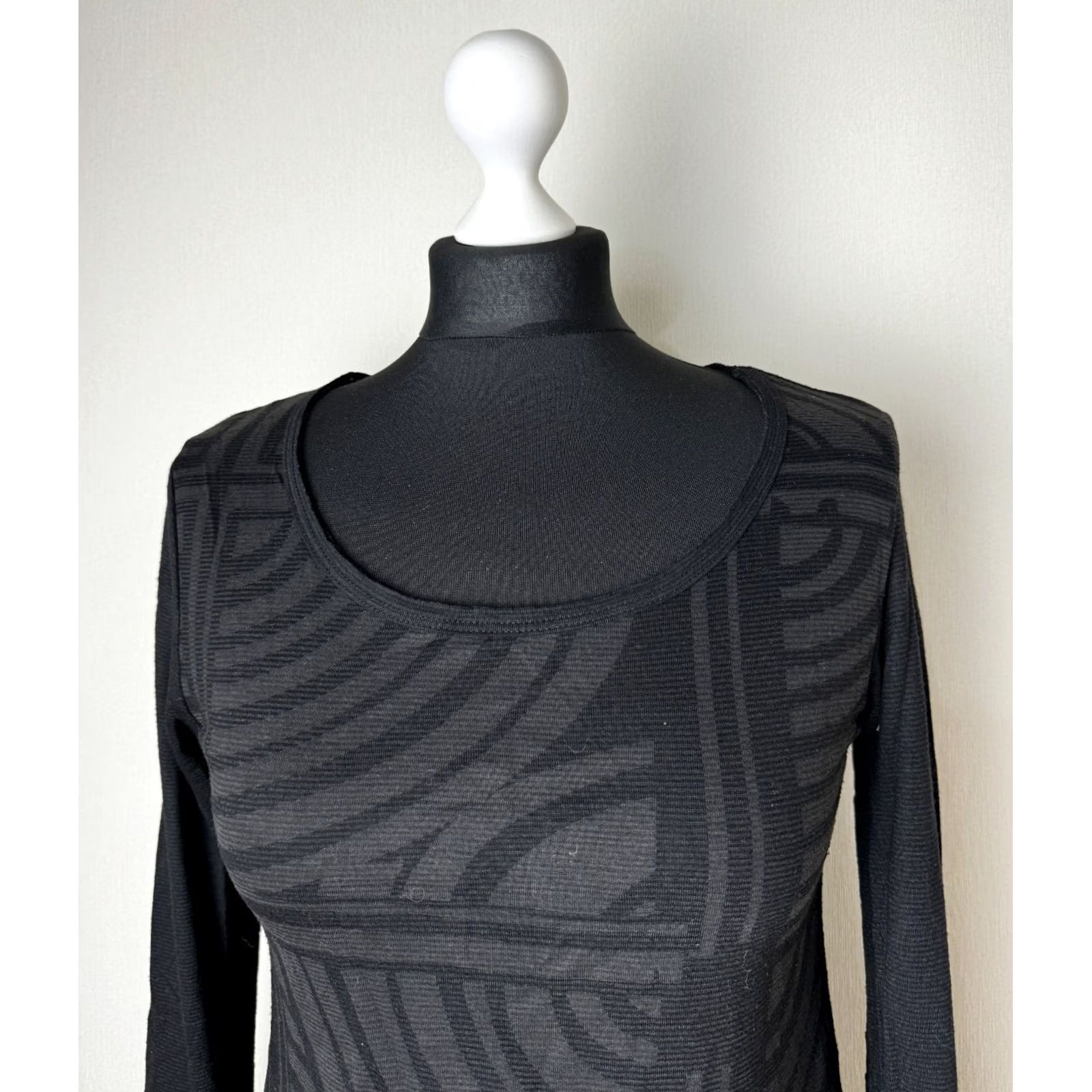 Desigual Desigual by Christian Lacroix womens black shirt jumper Size S Size S / US 4 / IT 40 - 2 Thumbnail